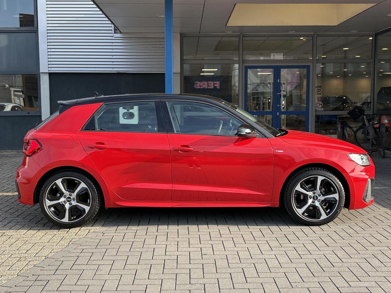 Audi A1 Sportback 30 TFSI S-Edition | Achteruitrijcamera | Cruise Control | Carplay |