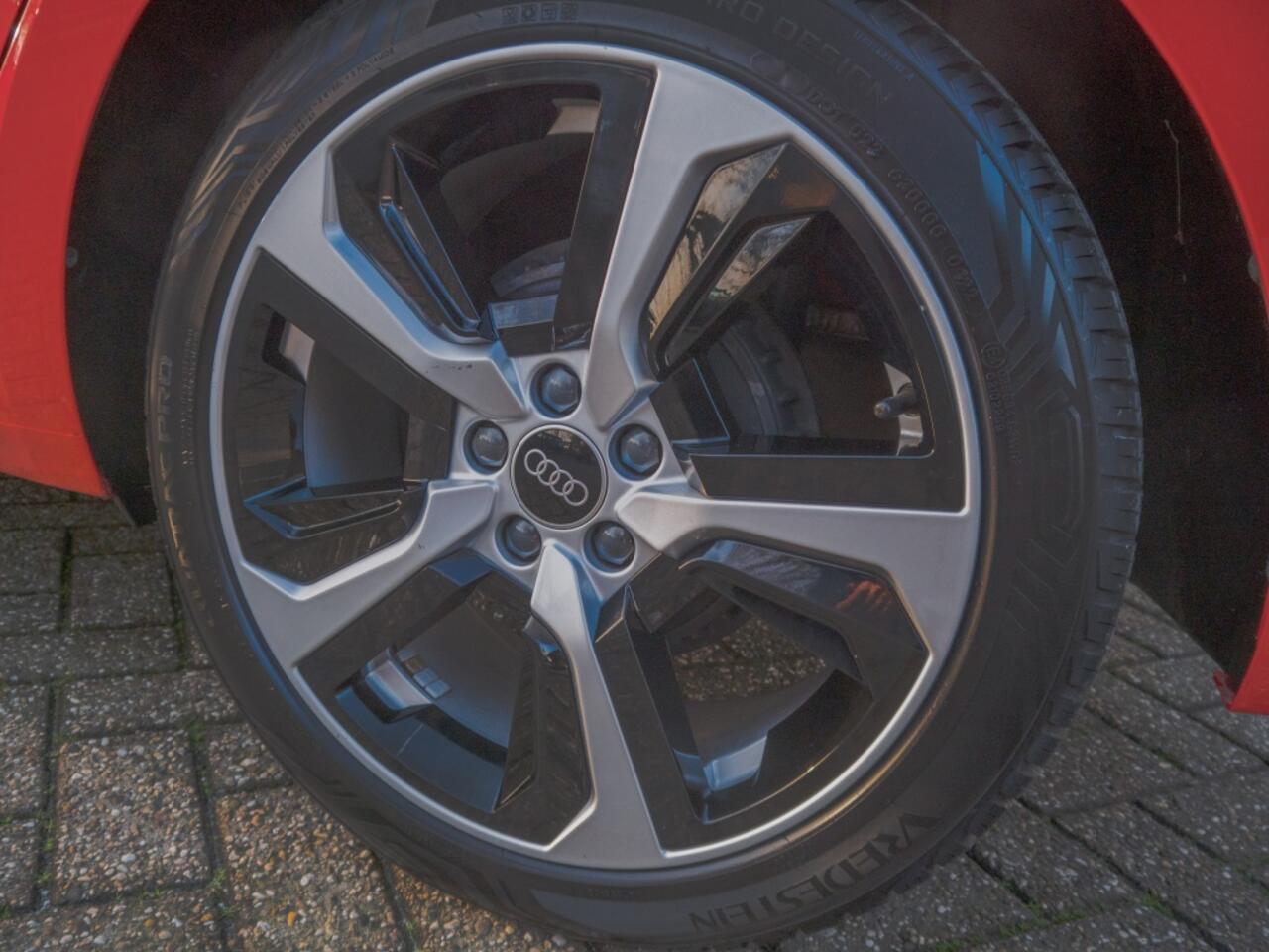 Audi A1 25 TFSI Advanced edition met Carplay NL auto