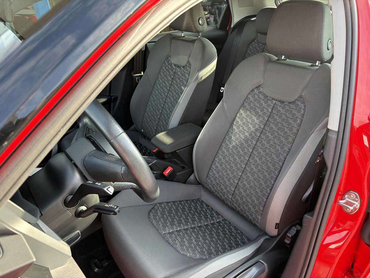 Audi A1 Sportback 30 TFSI S-Edition | Achteruitrijcamera | Cruise Control | Carplay |