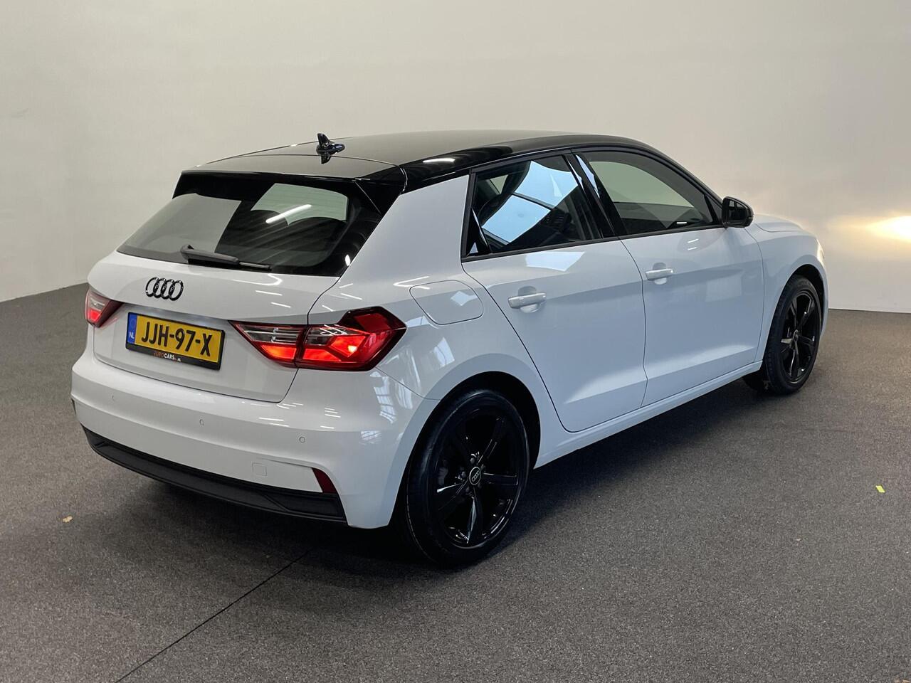 Audi A1 Sportback 30 TFSI 110 pk S-tronic Navigatie Apple Carplay/ Android Auto Parkeersensoren Cruise Control Virtual Cockpit Climate Control Lichtmetalen velgen