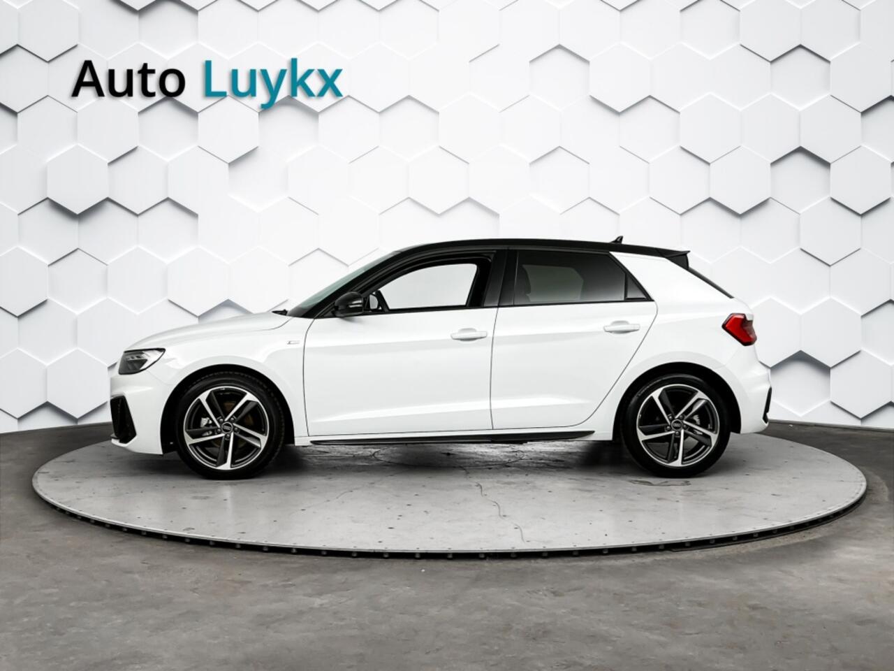 Audi A1 Sportback 30 TFSI S Edition | Black Pack | S-Line Exterieur | Bi-Tone