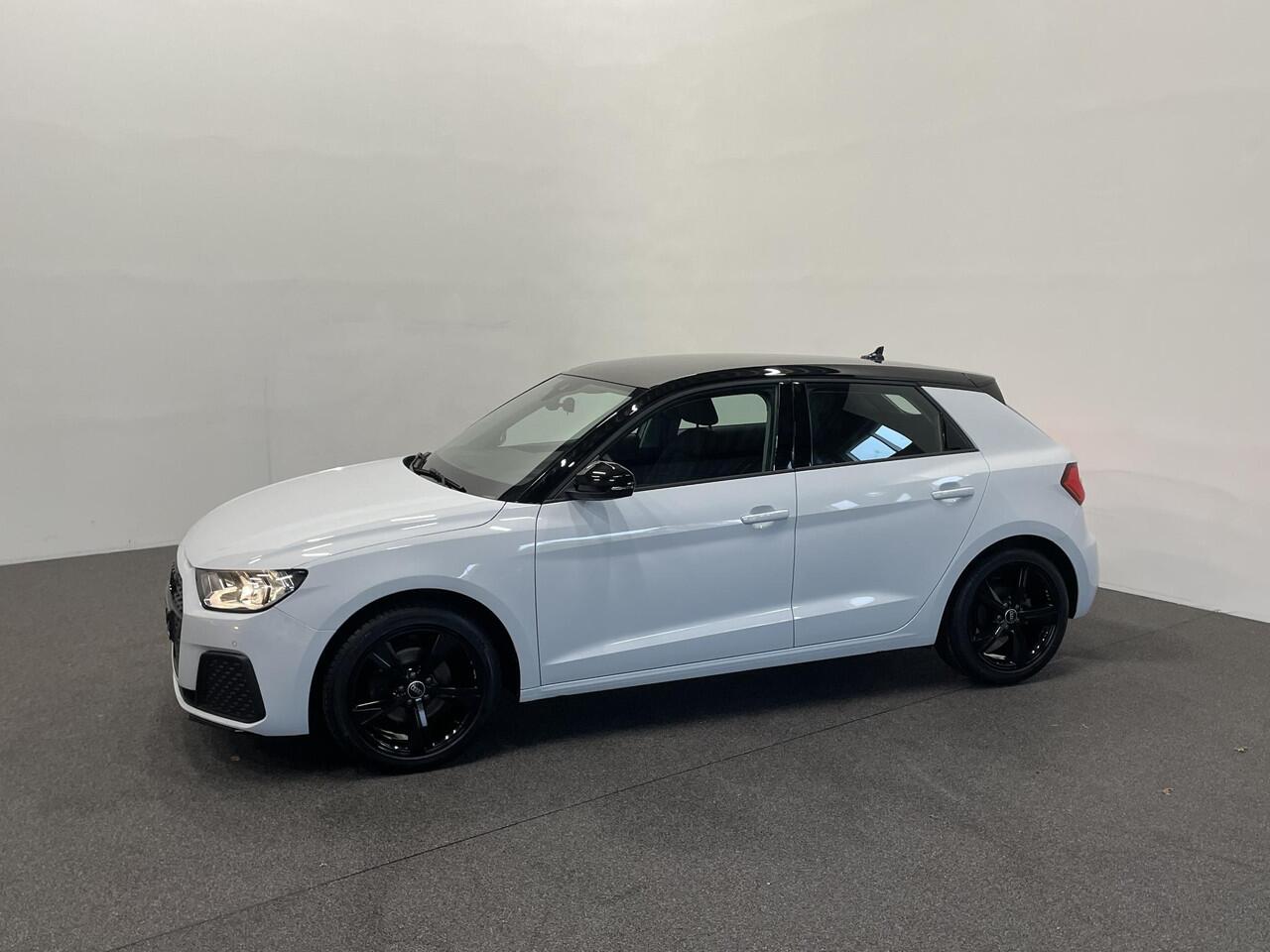 Audi A1 Sportback 30 TFSI 110 pk S-tronic Navigatie Apple Carplay/ Android Auto Parkeersensoren Cruise Control Virtual Cockpit Climate Control Lichtmetalen velgen