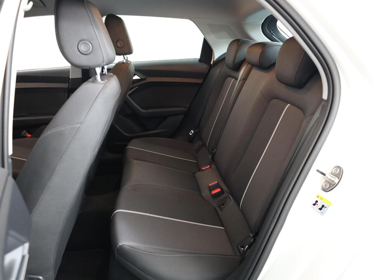 Audi A1 Sportback 25 TFSI 95 PK | Navigatie via app | Cruise control | 17inch LM velgen | Airco |