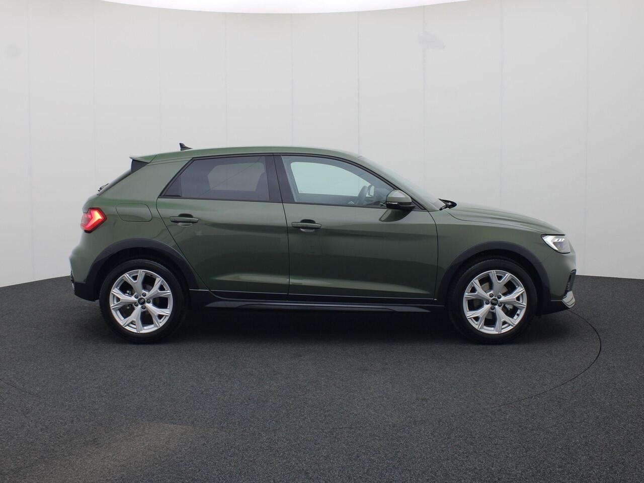 Audi A1 allstreet 30 TFSI/116PK S-tronic · Apple/Android Car Play · Stoelverwarming · Navigatie · Parkeersensoren · Garantie tot januari 2030 of 100000km