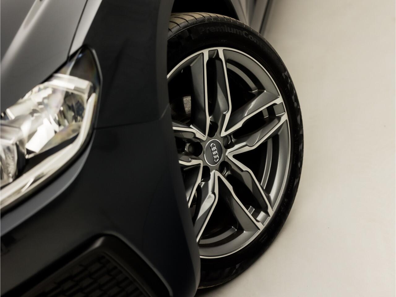 Audi A1 Sportback 25 TFSI Sport (APPLE CARPLAY, GROOT NAVI, CRUISE, GETINT GLAS, SPORTSTOELEN, LEDER STUURWIEL, LANE ASSIST, NIEUWE APK, NIEUWSTAAT)