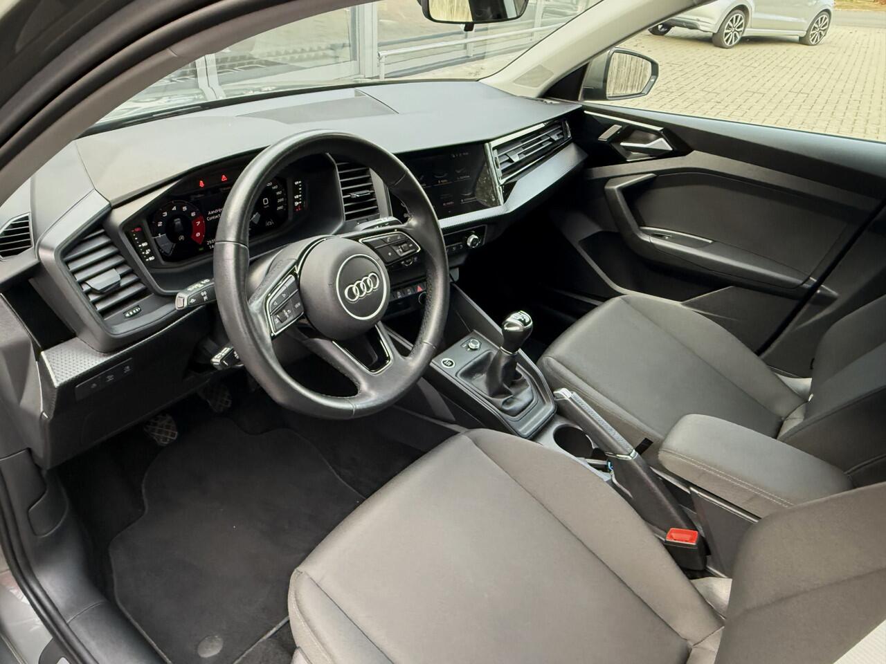 Audi A1 citycarver 25 TFSI *!* CARPLAY/ LED/ 17 INCH/ 29 DKM/ STOELVERWARMING *!*