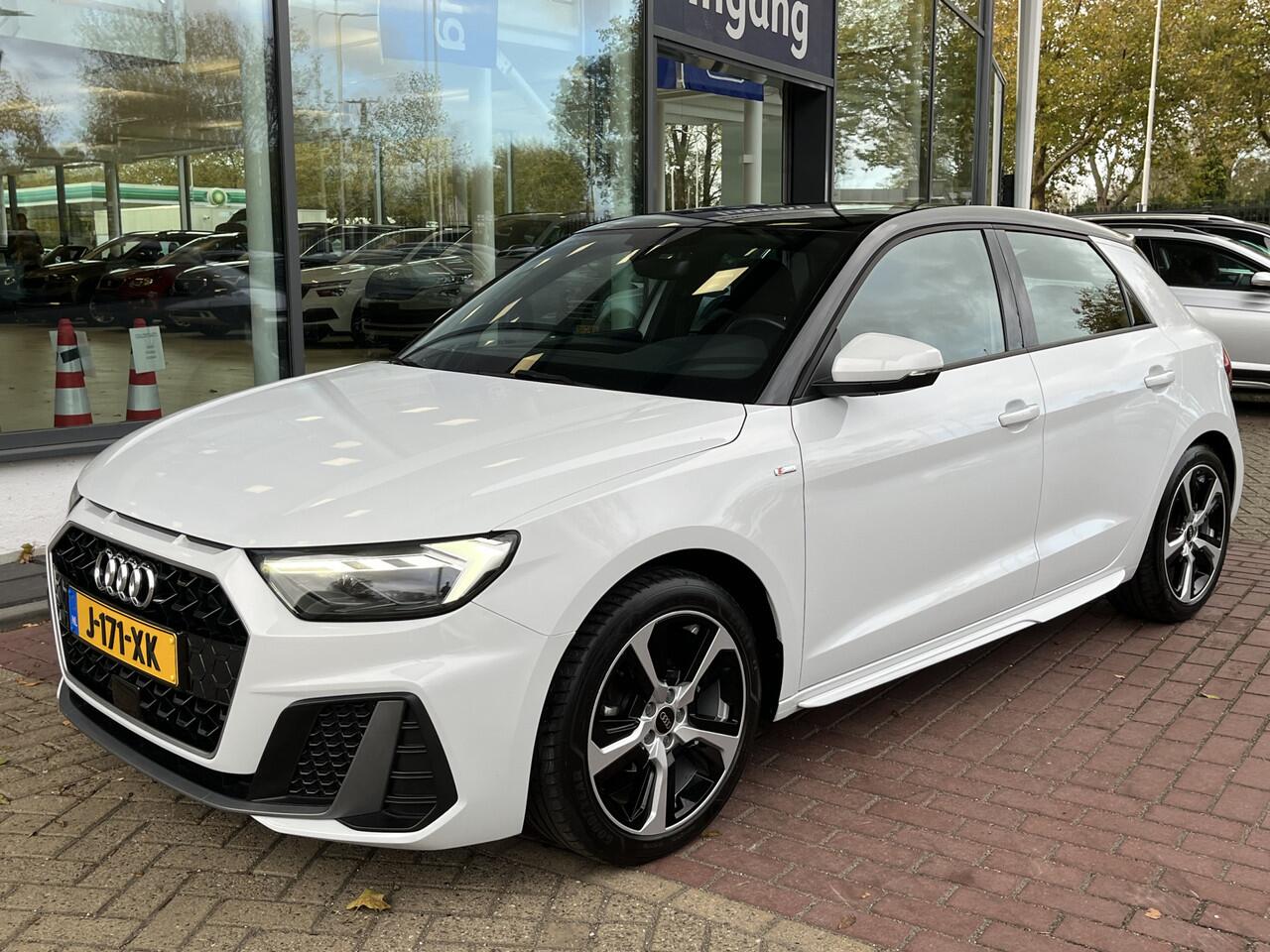 Audi A1 Sportback 25 TFSI Pro Line S / Half-Leder / Led koplampen / Zwart dak / 17 Inch / Virtual Cockpit