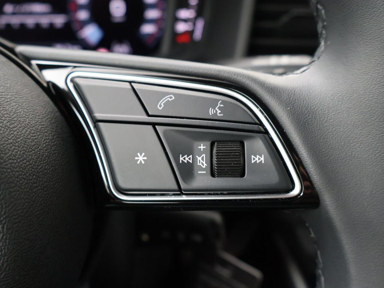 Audi A1 Sportback 30 TFSI Advanced edition | 116 PK | Climate control | S line exterieur | Verwarmde voorstoelen | Cruise control |