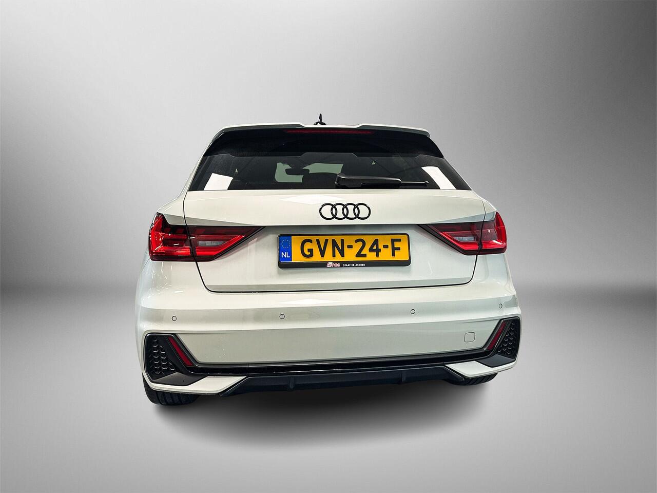 Audi A1 Sportback 25 95pk TFSI S edition | Parkeerhulp plus | Adaptive cruise control | MMI navigatie plus | Stoelverwarming voorin
