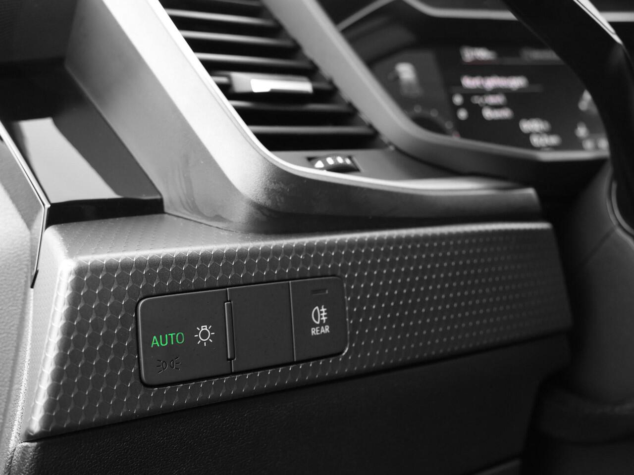 Audi A1 Sportback 25 TFSI 95pk Pro Line · Airco · Apple/Android Car Play · P-Sensoren · Virtual Cockpit · Cruise Control · 15'' Inch · Garantie t/m 21-11-2027 of 100.000km