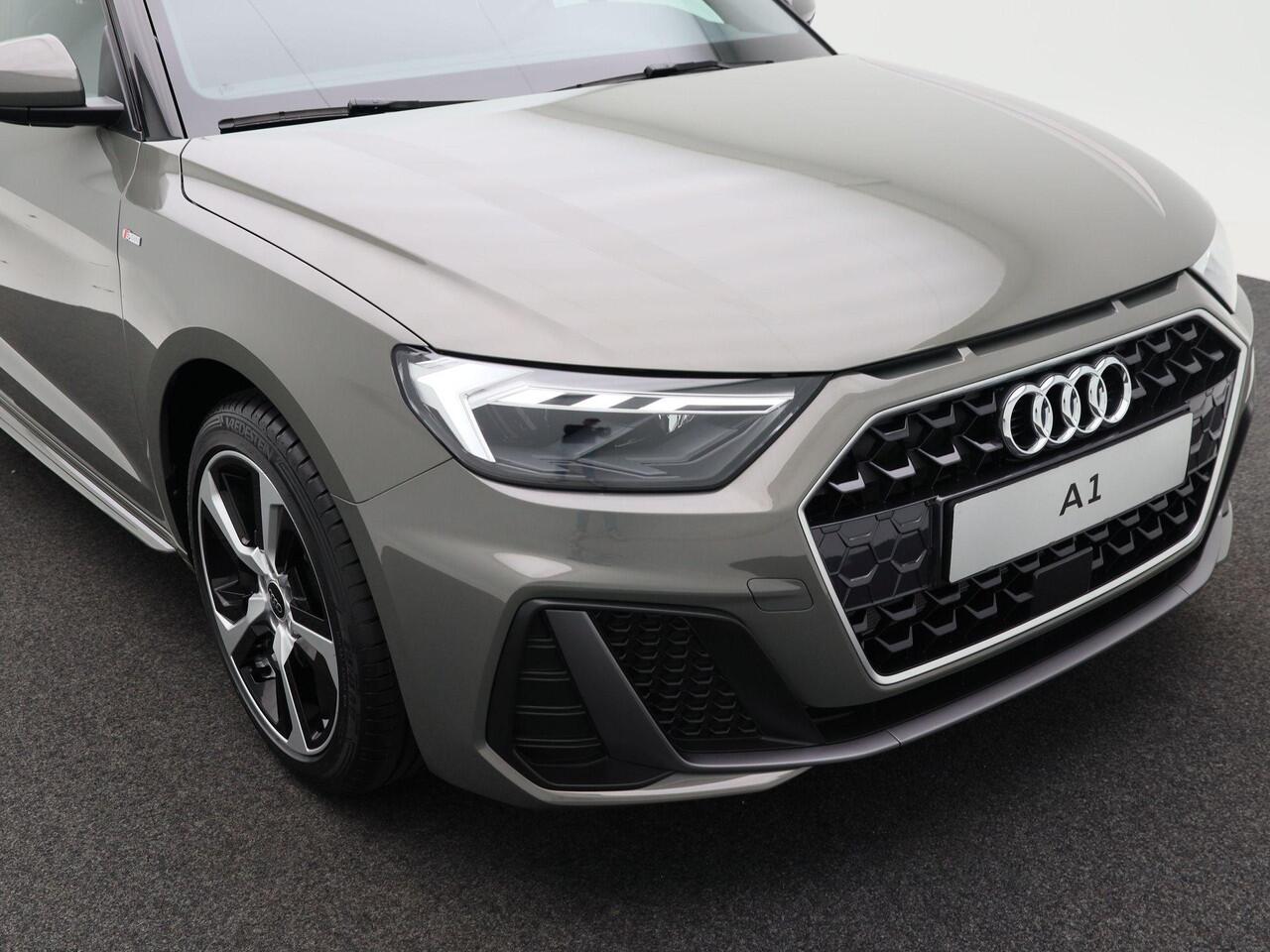 Audi A1 Sportback 25 TFSI S edition | Contrast dak | 17 inch velgen |