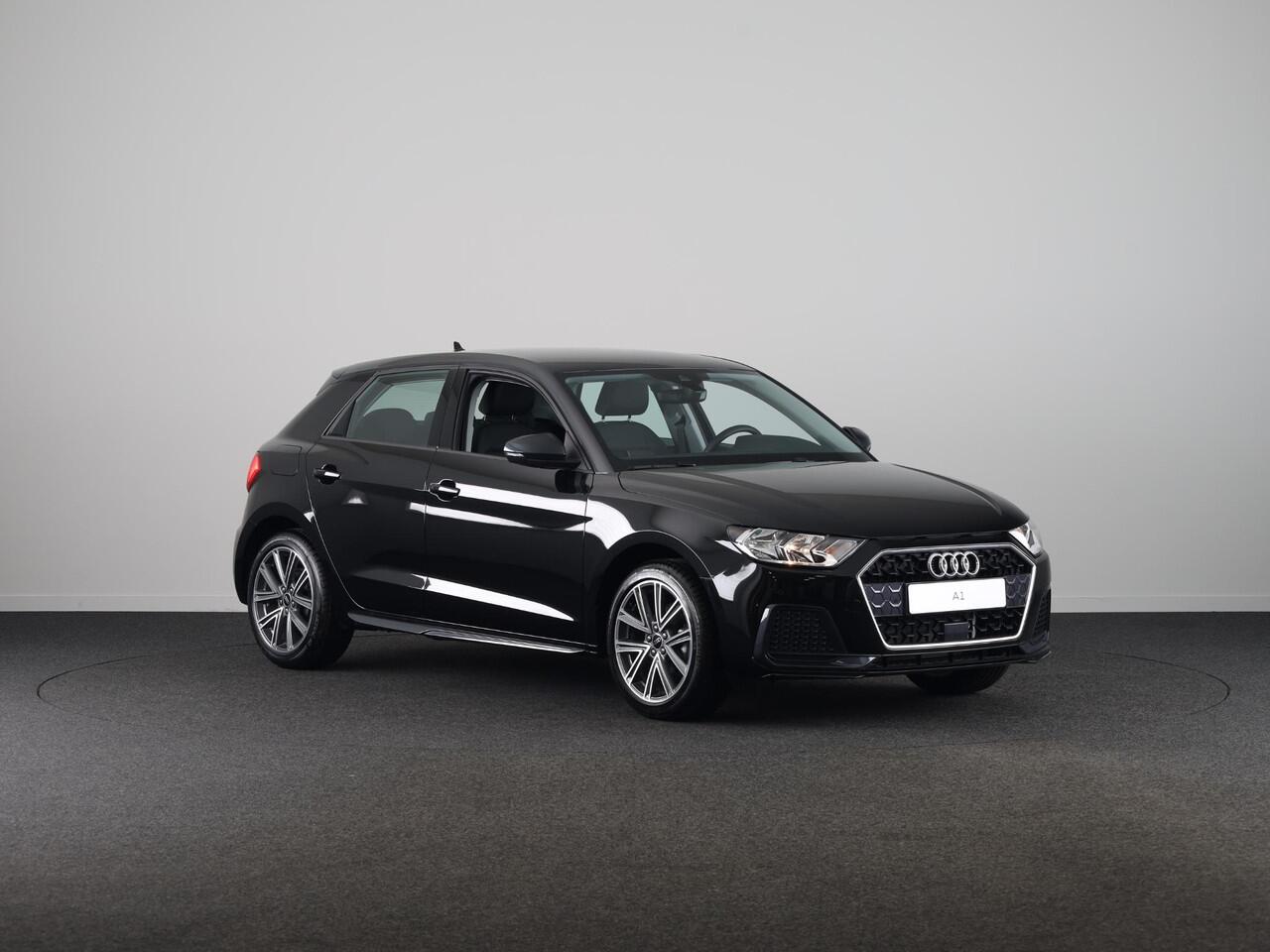 Audi A1 Sportback Advanced edition 25 TFSI 95 pk | Parkeerhulp plus | Automatische airco | Apple carplay | Dak in contrast kleur |