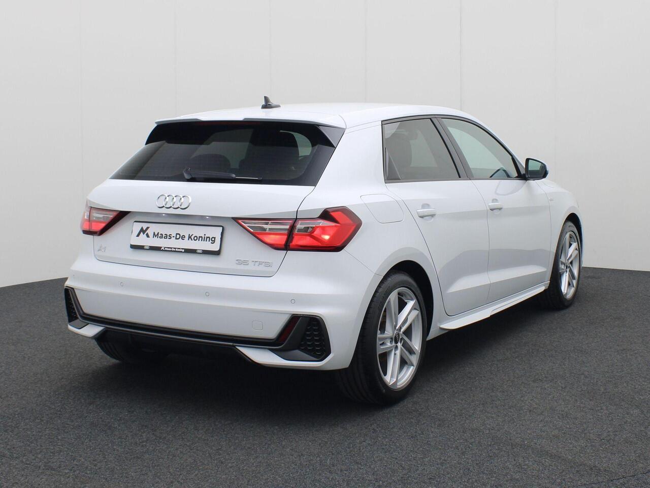 Audi A1 Sportback 35 TFSI/150PK S Line S-tronic · Navigatie · Apple CarPlay · Climate · Parkeersensoren
