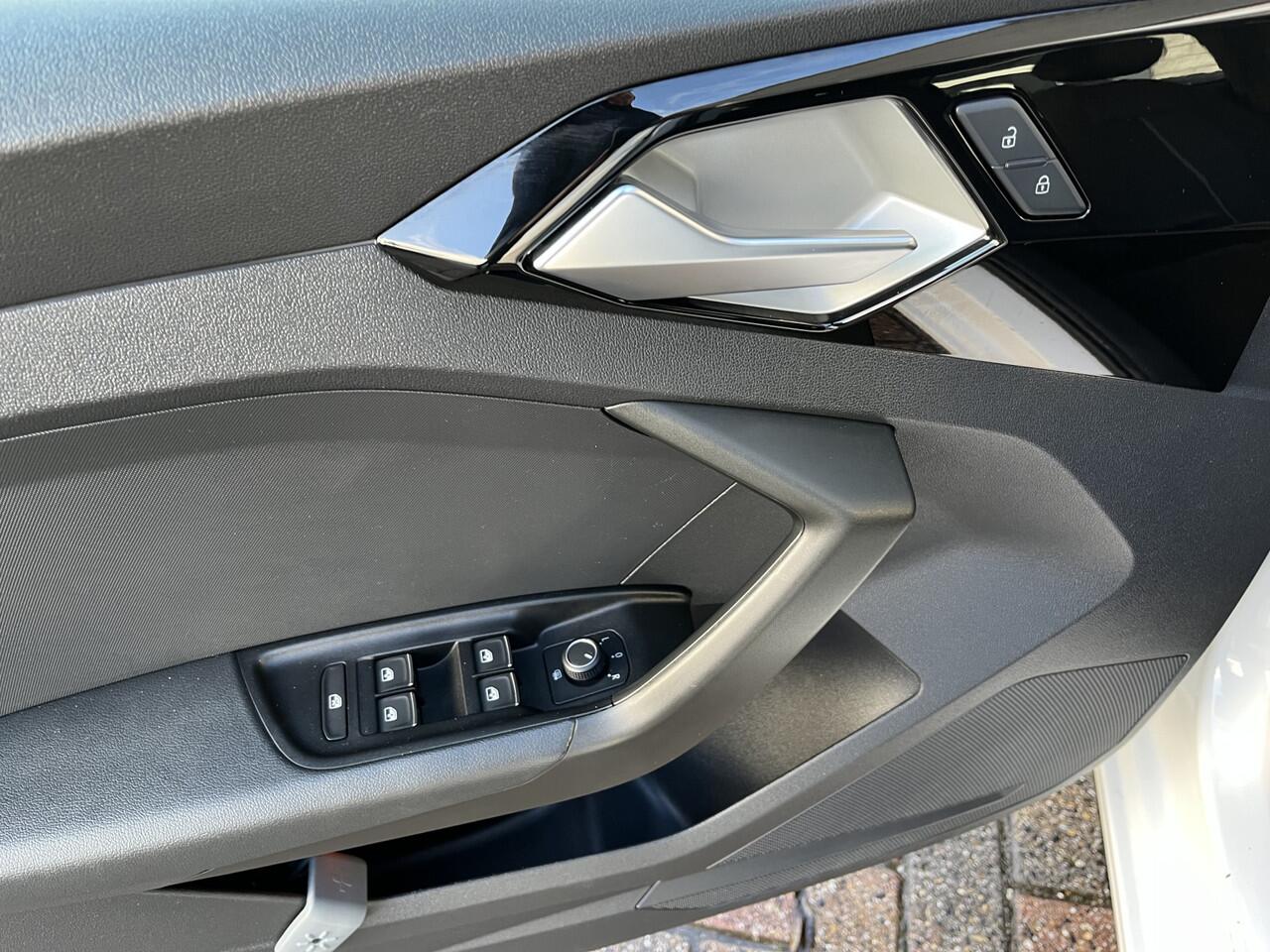 Audi A1 Sportback 25 TFSI Pro Line / PARK. SENSOREN/ VIRTUAL COCKPIT/ AIRCO/ 15" LMV