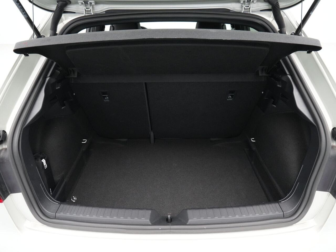 Audi A1 Sportback 25 TFSI S Line edition Navi via App Clima Pdc Led