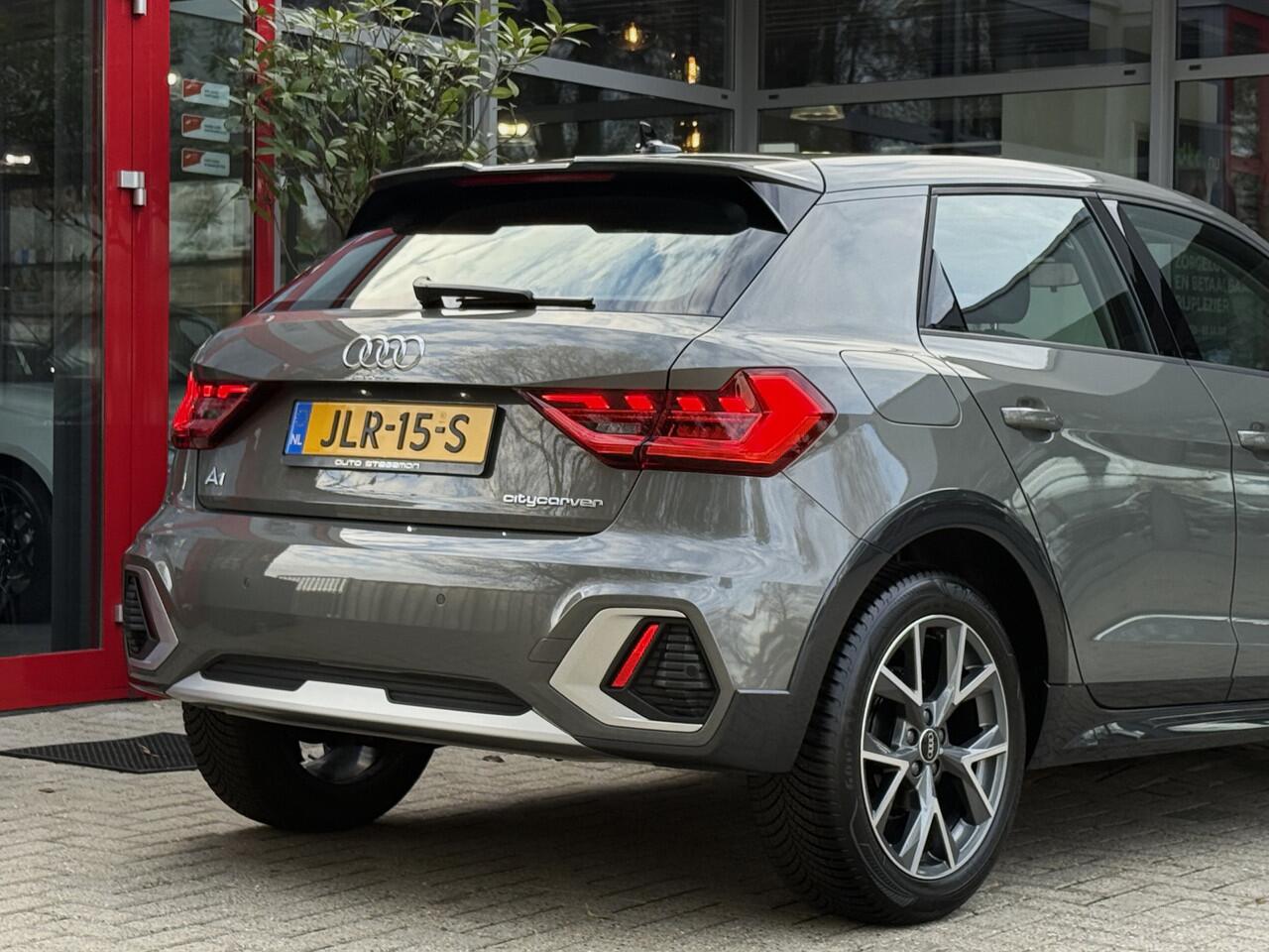 Audi A1 citycarver 25 TFSI *!* CARPLAY/ LED/ 17 INCH/ 29 DKM/ STOELVERWARMING *!*