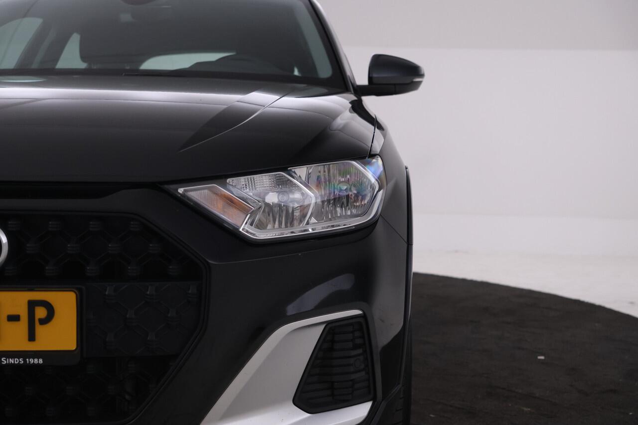 Audi A1 citycarver 25 TFSI Advanced Edition Cruise Control, Airco, Apple Carplay