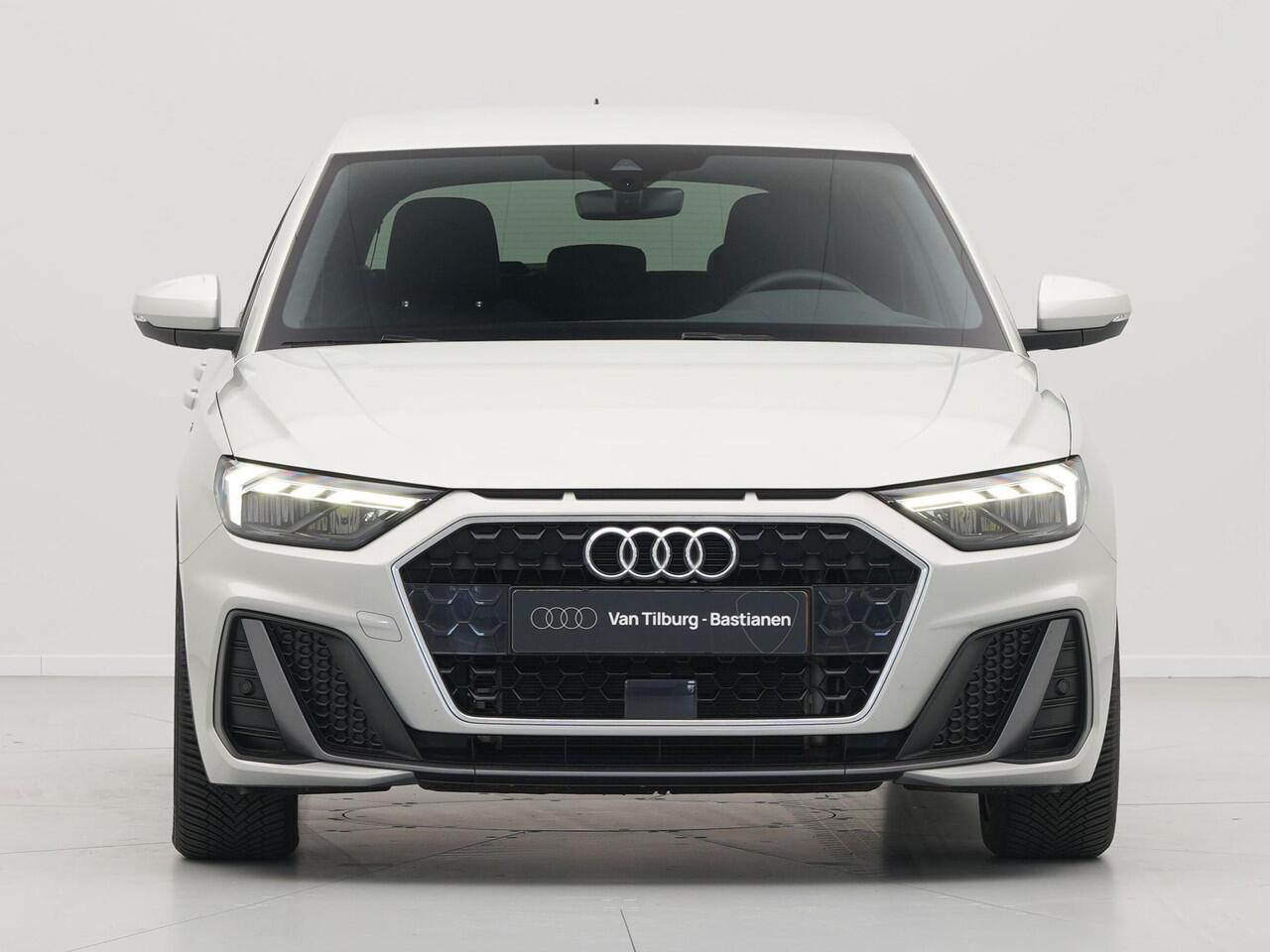 Audi A1 Sportback 25 TFSI S Line edition Navi via App Clima Pdc Led