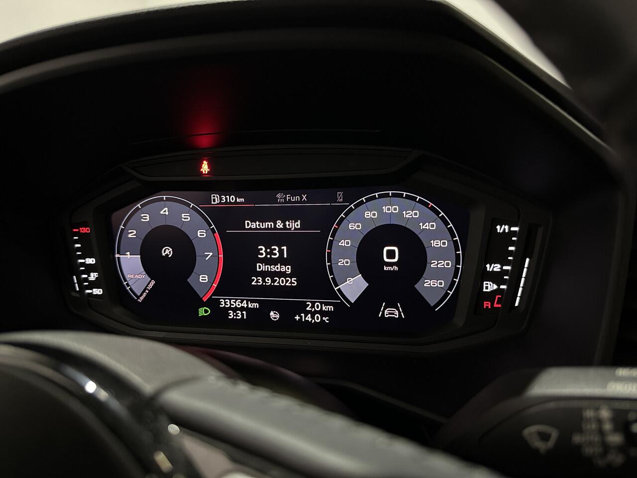 Audi A1 Sportback 25 TFSI - Carplay / Cruise / Stoelverw.