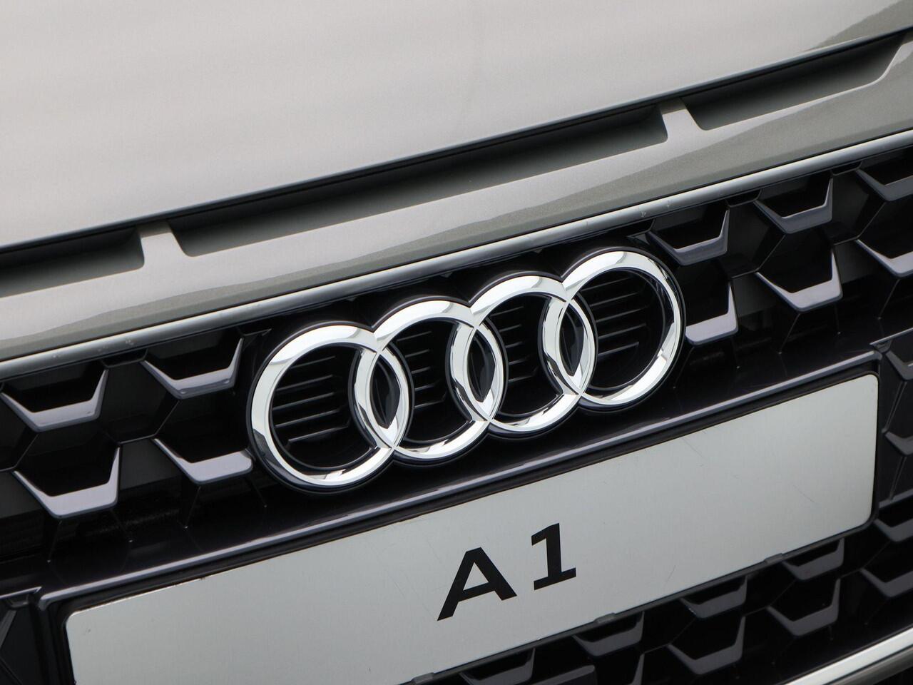 Audi A1 Sportback 25 TFSI S edition | Contrast dak | 17 inch velgen |