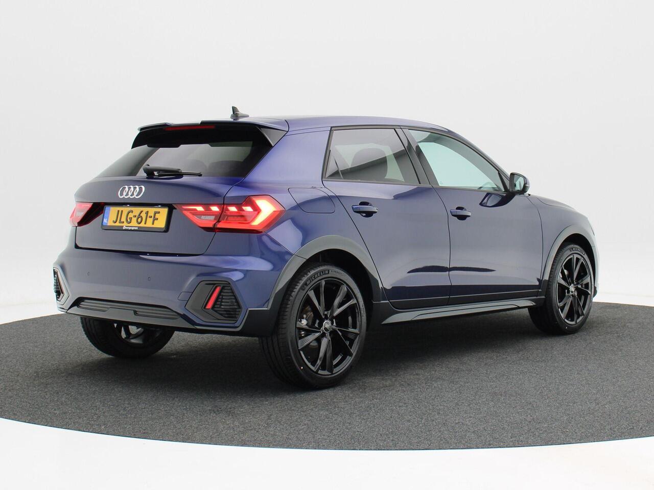 Audi A1 allstreet 30 TFSi 116 Pk Automaat | LED | CarPlay | Navigatiesysteem | Stoelverwarming | Parkeersensoren | Digitaal Dashboard | 7.611 Km!!