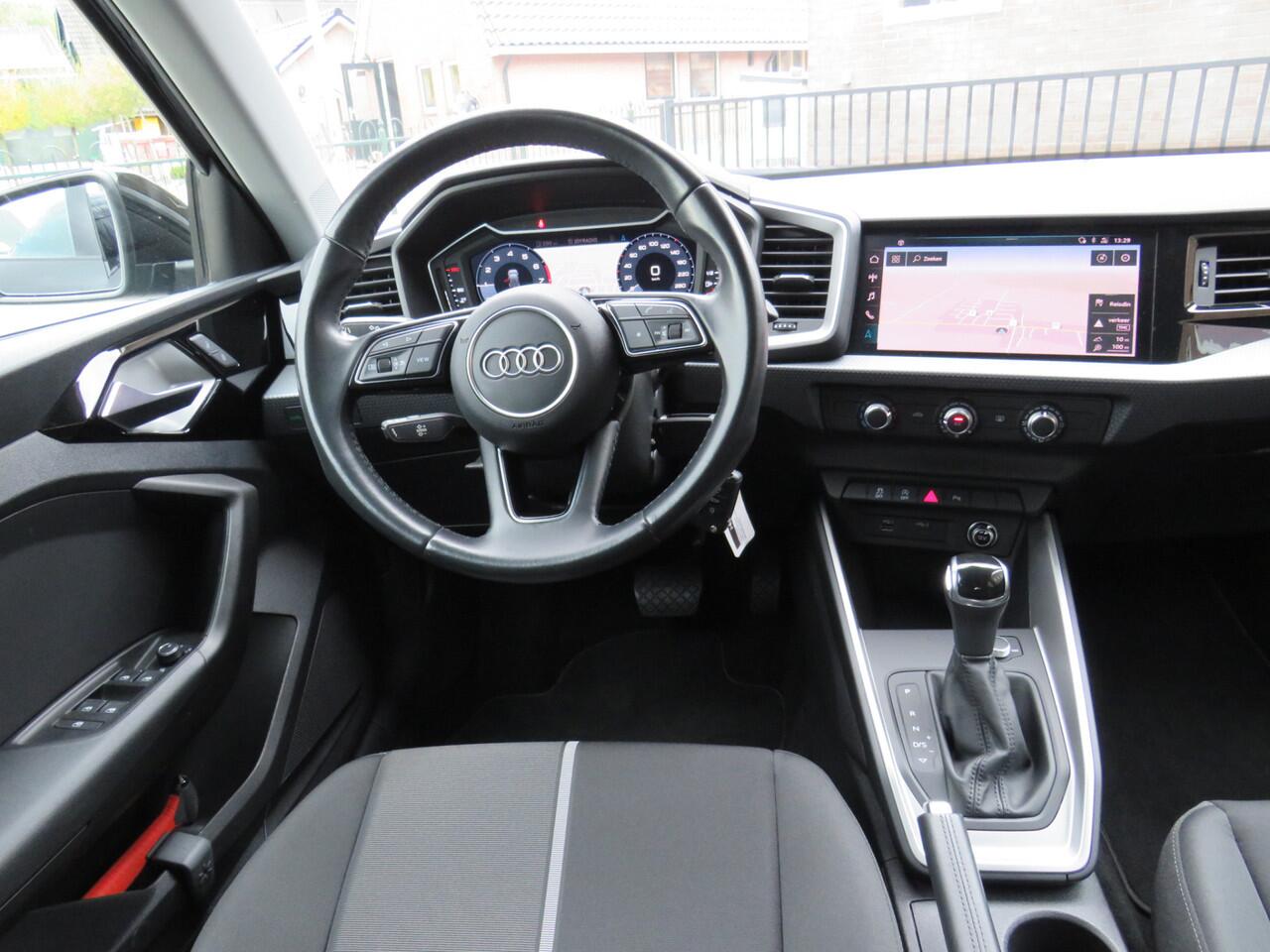 Audi A1 Sportback 25 TFSI 95Pk Pro Line Automaat * Rijklaarprijs incl. garantie * Navigatie * Parkeersensor * Lichtmetalen velgen * Carplay Android *