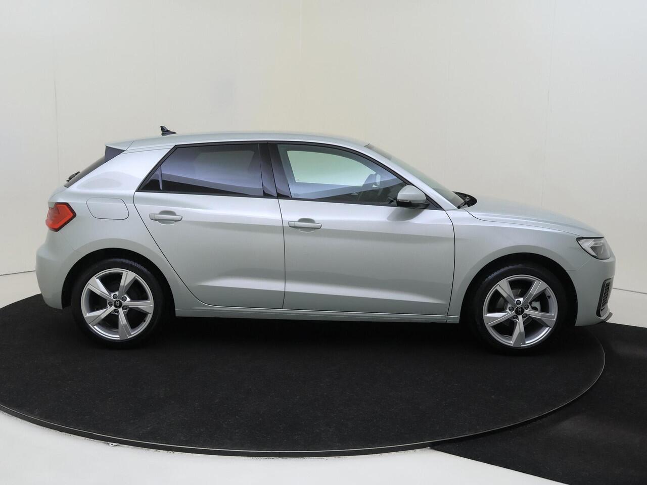 Audi A1 Sportback 25 TFSI Advanced edition | Parkeersensoren achter | CarPlay | Cruise Control | Stoelverwarming | Airco | Audi virtual cockpit |