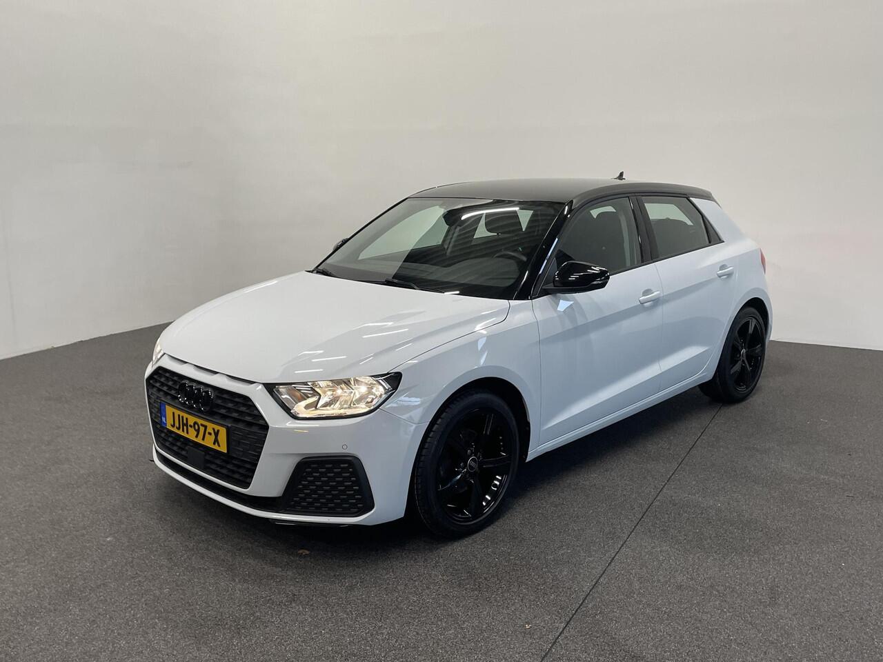 Audi A1 Sportback 30 TFSI 110 pk S-tronic Navigatie Apple Carplay/ Android Auto Parkeersensoren Cruise Control Virtual Cockpit Climate Control Lichtmetalen velgen
