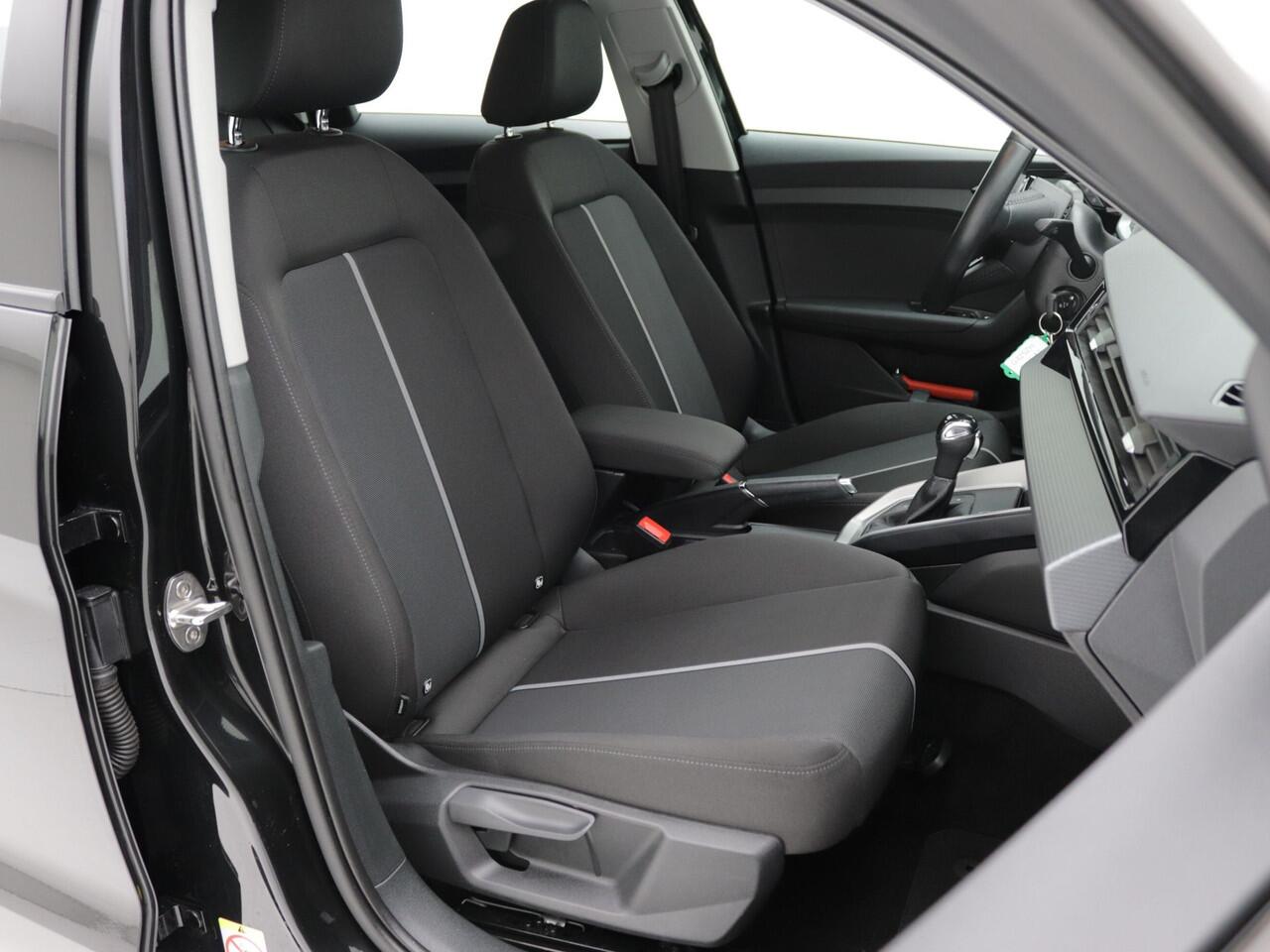 Audi A1 Sportback 30 TFSI Pro Line Automaat / Navi / NW-TYPE / Origineel NL