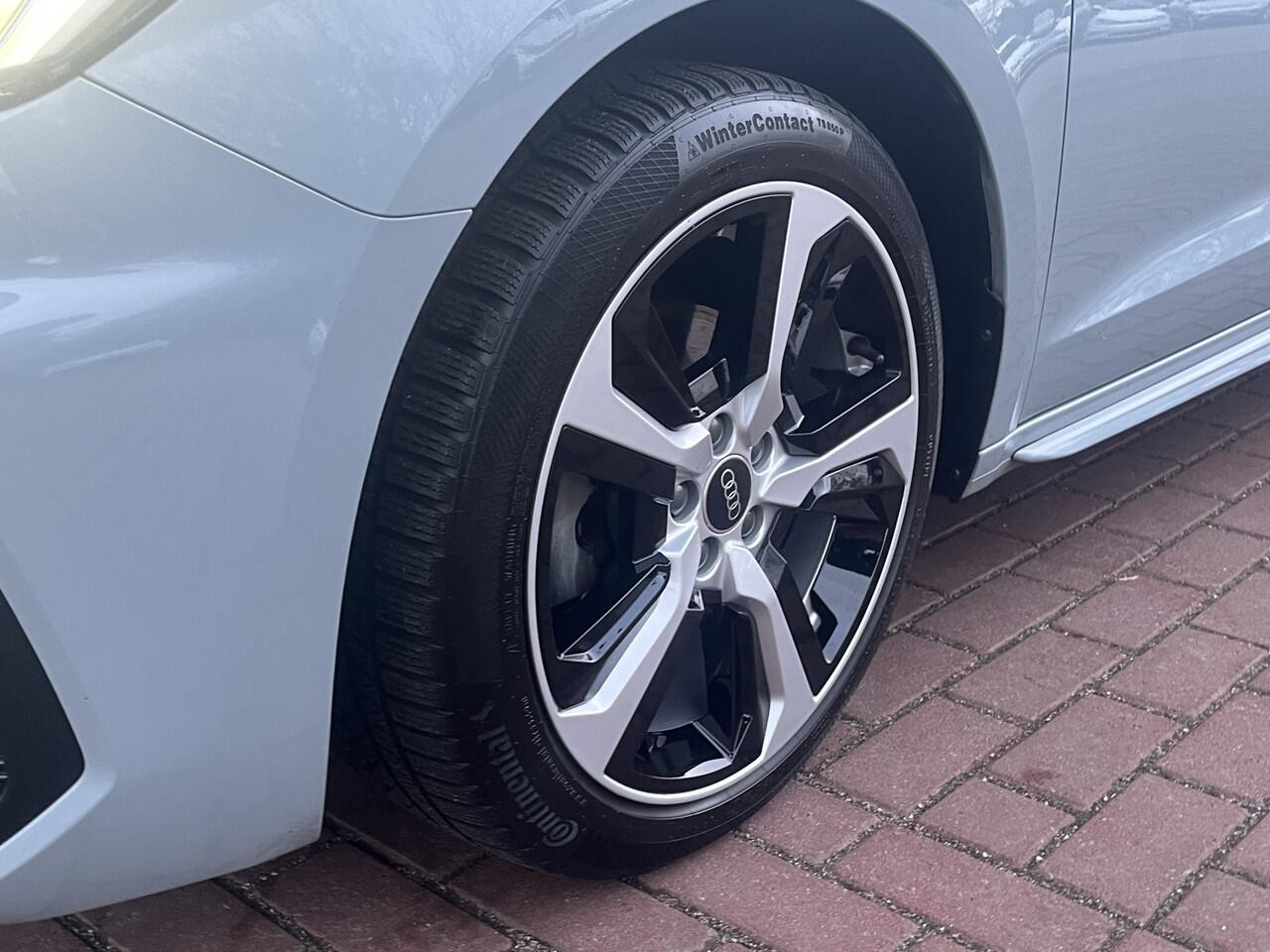 Audi A1 Sportback 30 TFSI S edition / Led / 17 Inch / Sfeerverlichting / PDC / Cruise Control / Half-Leder