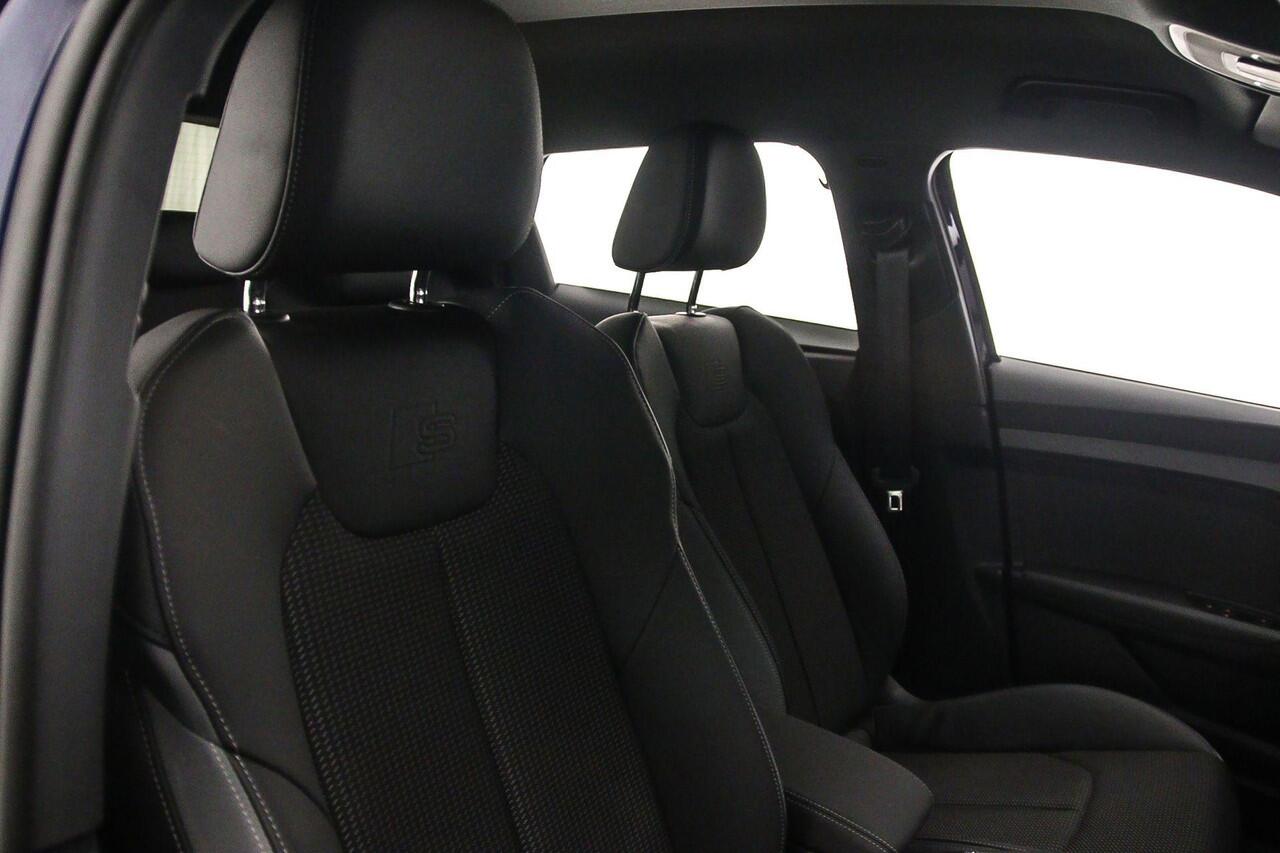 Audi A1 Sportback 30 TFSI S edition | Keyless | Dynamiekpakket | ACC | Full-led | Audi sound | Optiek zwart | Navi | Apple carplay | S Line | 18 inch