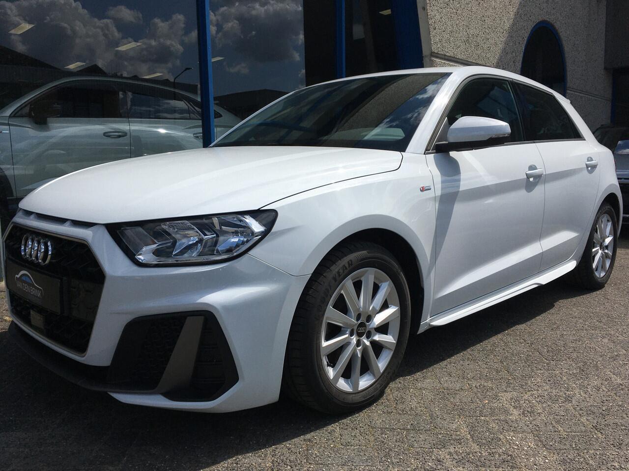 Audi A1 Sportback 30 TFSI S-Line CarPlay + Navigatie