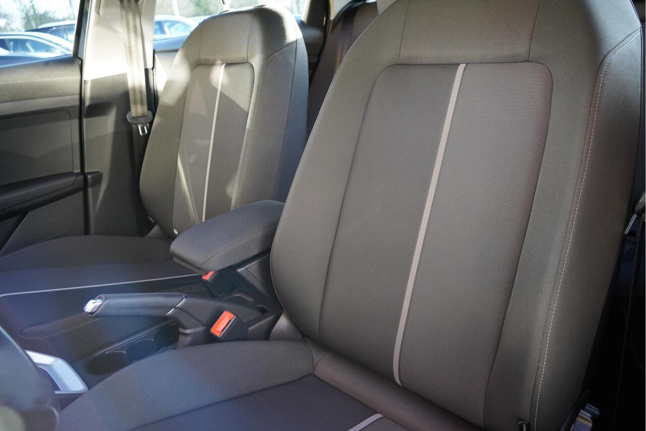 Audi A1 Sportback 25 TFSI 5drs Pro Line BJ2022 Lmv 15" | App-Connect | Virtual cockpit | Airco | Cruise control | Getint glas