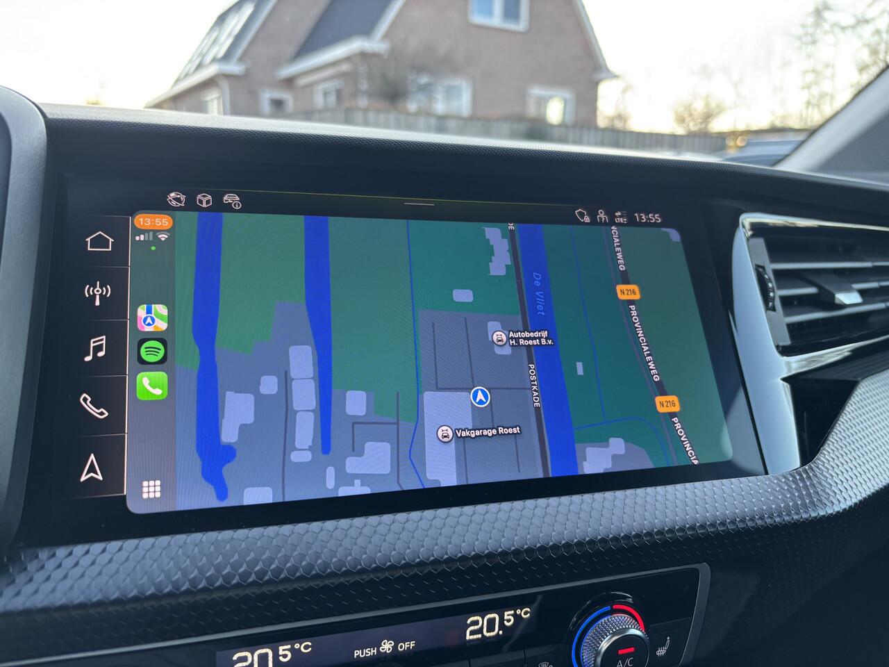 Audi A1 Sportback 30 TFSI S edition Automaat Digi-dash / Parksensors / Zwart dak