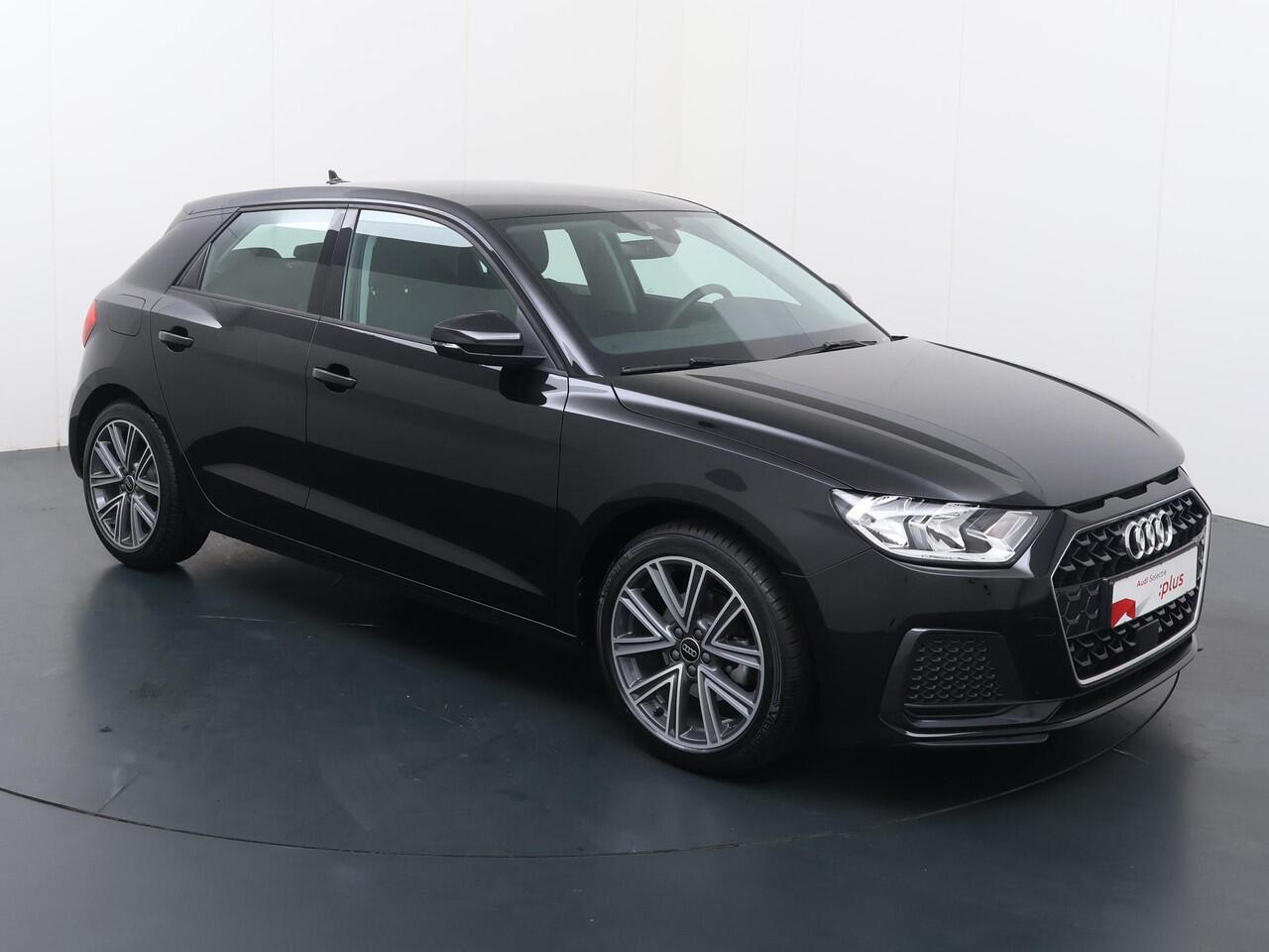 Audi A1 Sportback 30 TFSI Advanced edition | 116 PK | Automaat | Adaptive cruise control | Verwarmde voorstoelen | 17" LM velgen |