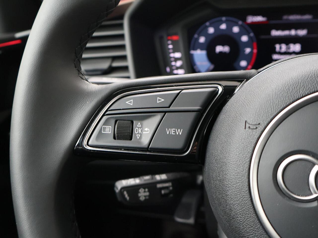 Audi A1 Sportback 30 TFSI Advanced edition | 116 PK | Automaat | Adaptive cruise control | Verwarmde voorstoelen | 17" LM velgen |