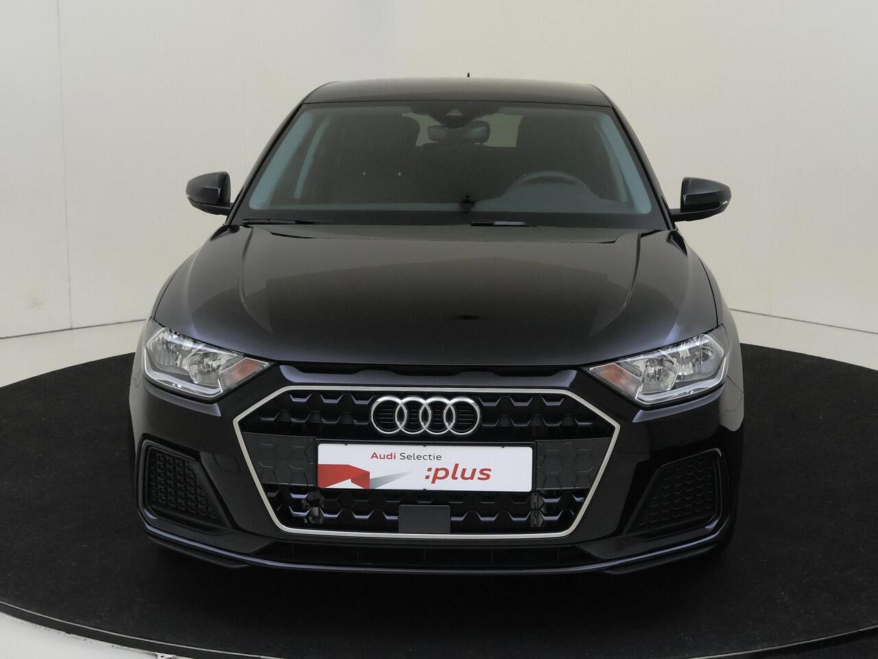 Audi A1 Sportback 25 TFSI Advanced edition | Parkeersensoren achter | Cruise control | CarPlay | Stoelverwarming | Audi virtual cockpit | Draadloze telefoonlader |
