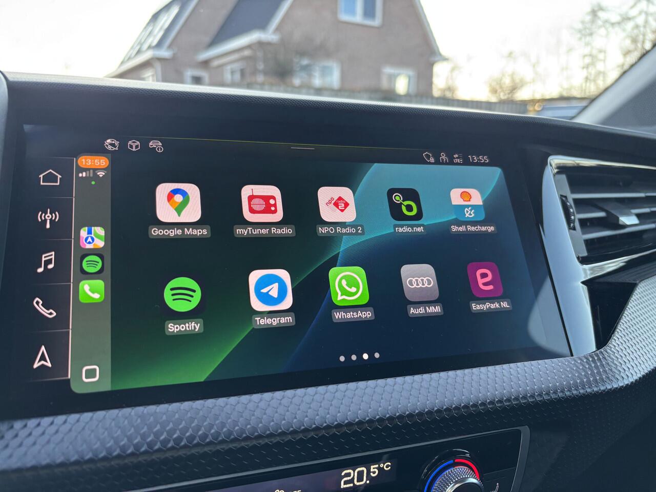 Audi A1 Sportback 30 TFSI S edition Automaat Digi-dash / Parksensors / Zwart dak