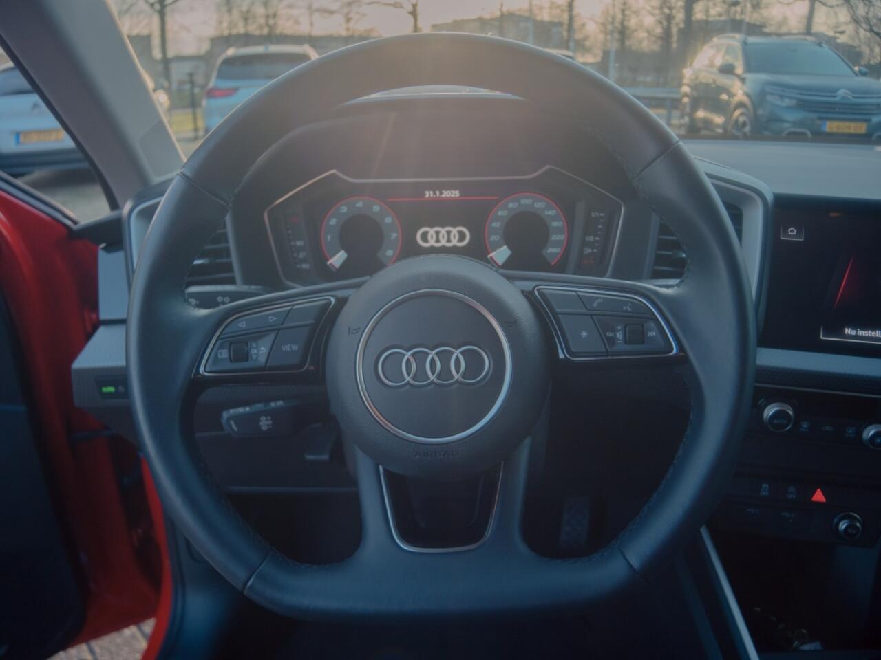 Audi A1 25 TFSI Advanced edition met Carplay NL auto