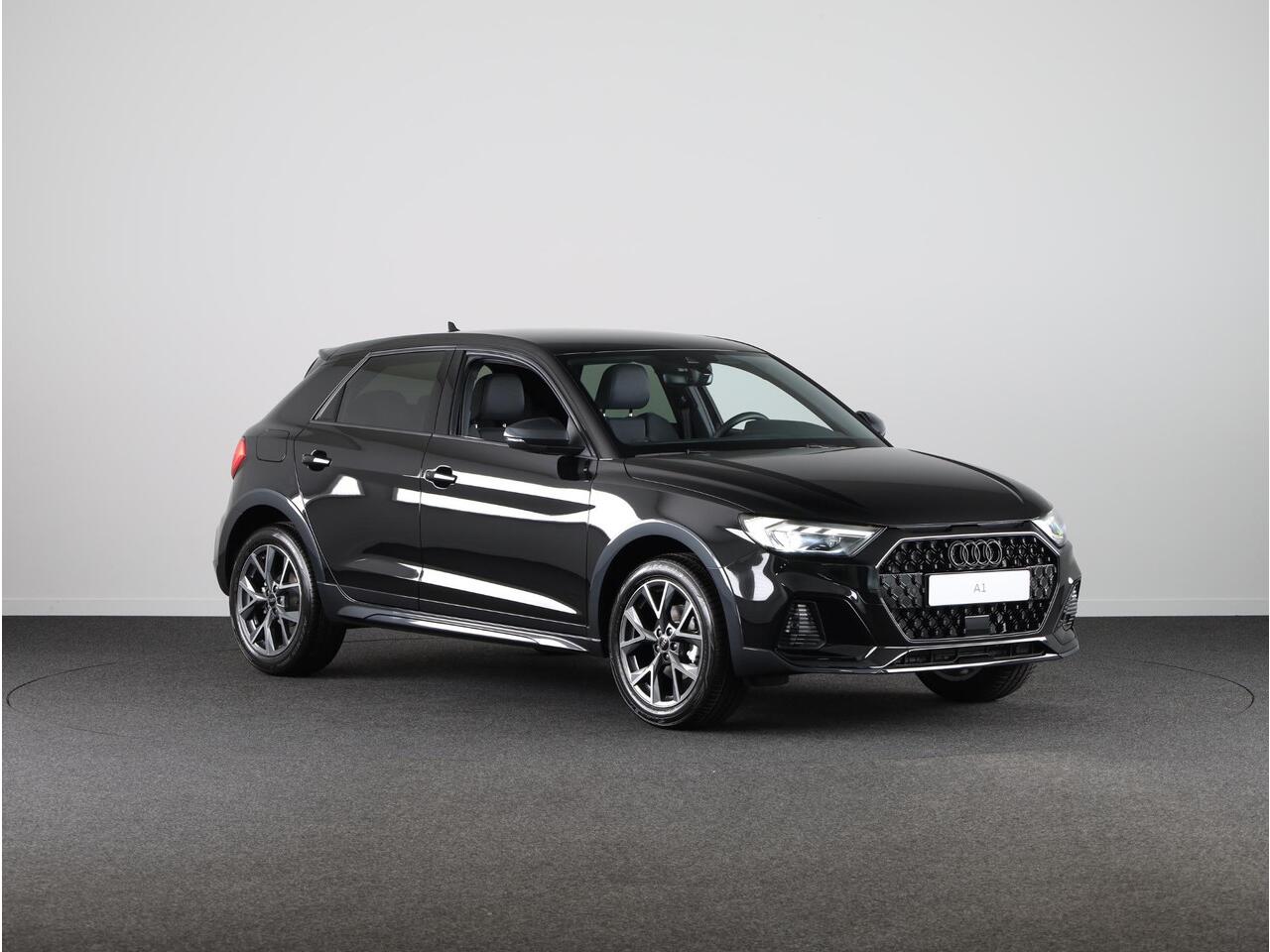 Audi A1 allstreet 30 TFSI Advanced edition 110pk | Private lease vanaf ¤ 597,- pm| Parkeerrijcamera, keyless entry, verwarmbare voerstoelen, led koplampen