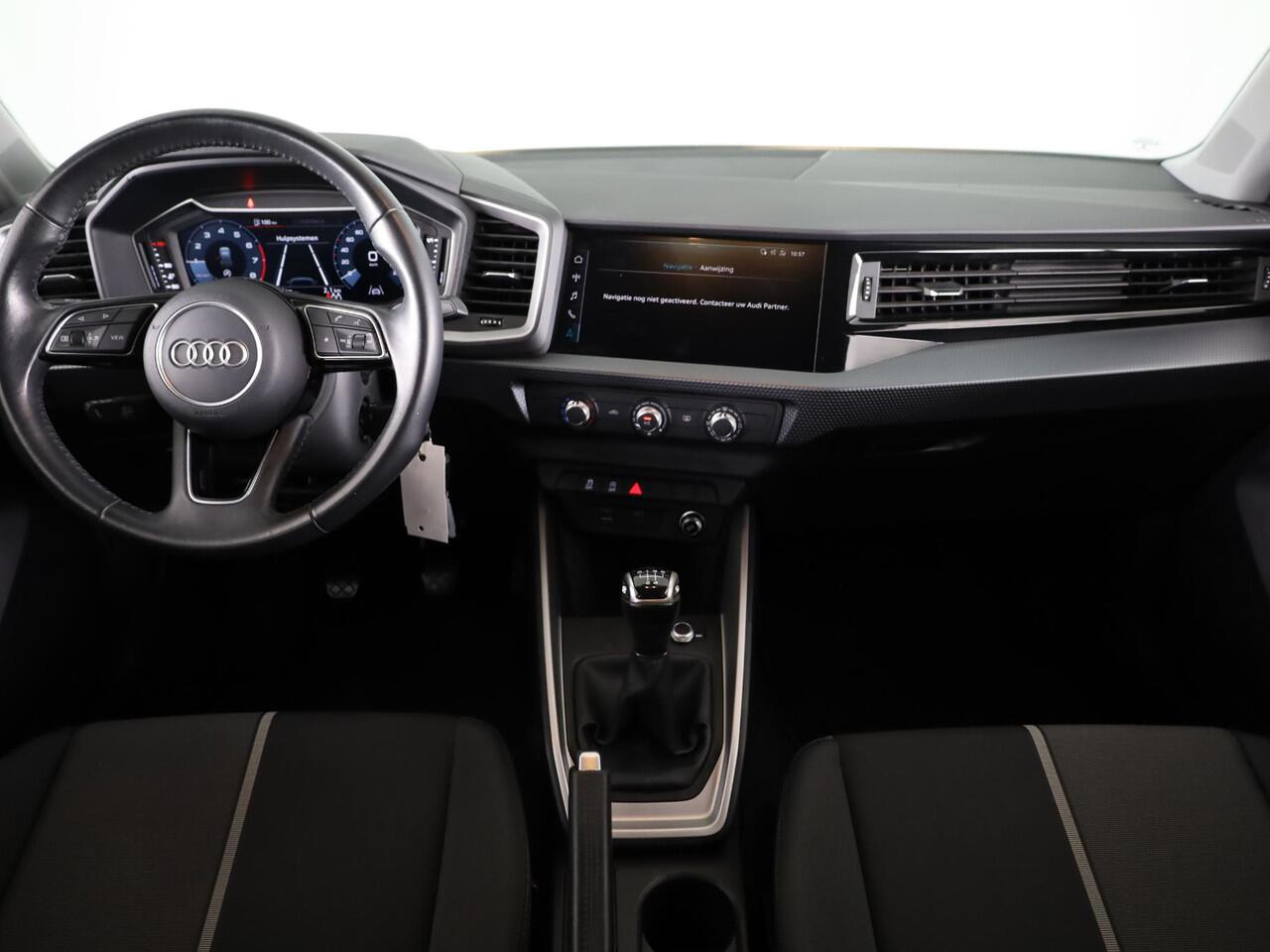 Audi A1 Sportback 25 TFSI Pro Line 95 pk | Navigatie via App | Parkeersensoren achter | Cruise control |