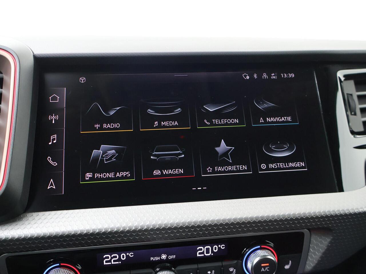 Audi A1 Sportback 30 TFSI Advanced edition | 116 PK | Automaat | Adaptive cruise control | Verwarmde voorstoelen | 17" LM velgen |