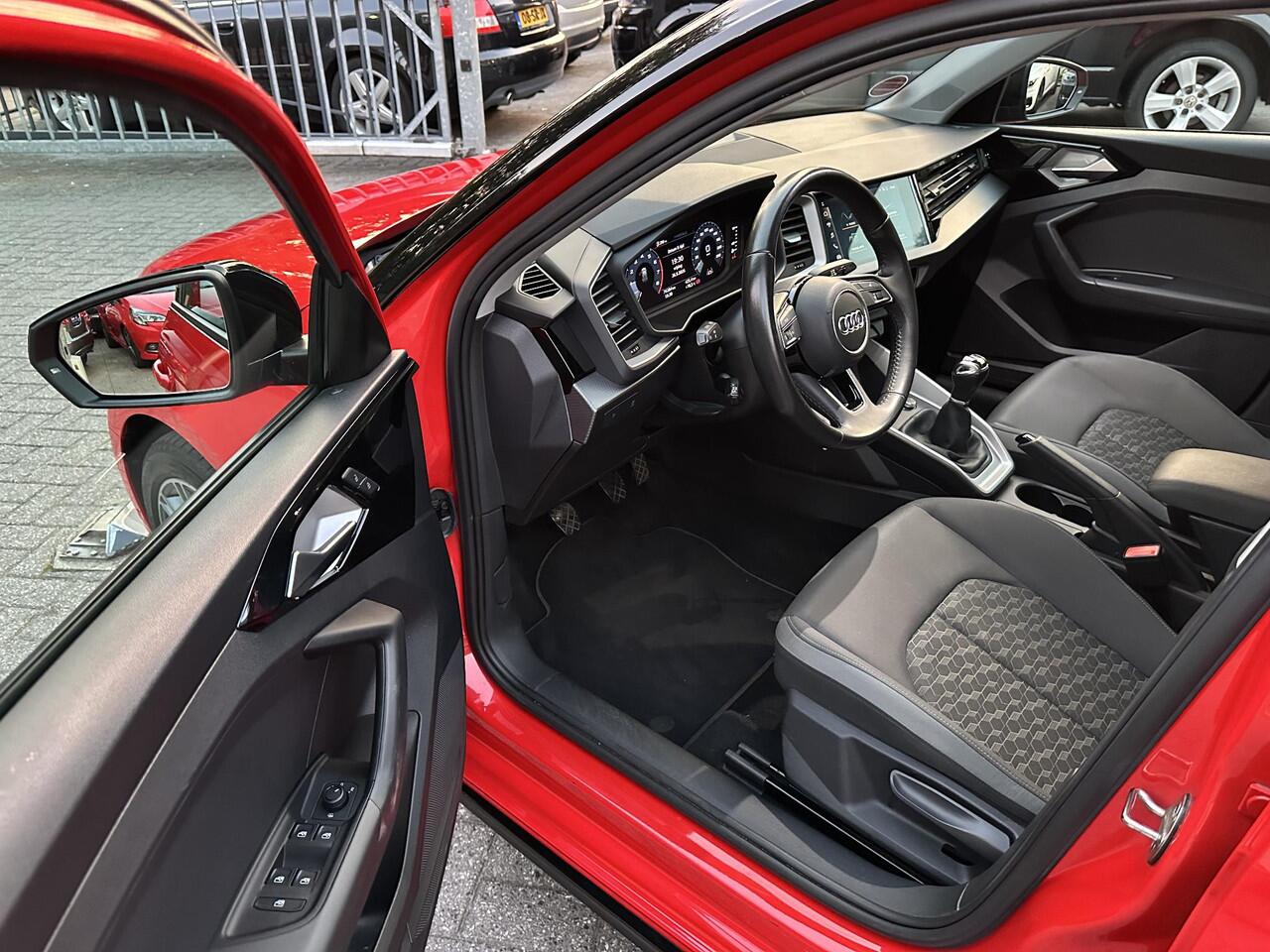 Audi A1 Sportback 30 TFSI 6-Bak Advanced Epic 1eEig|TwoTone|CarPlay|DAB|Rijstrook|Cruise