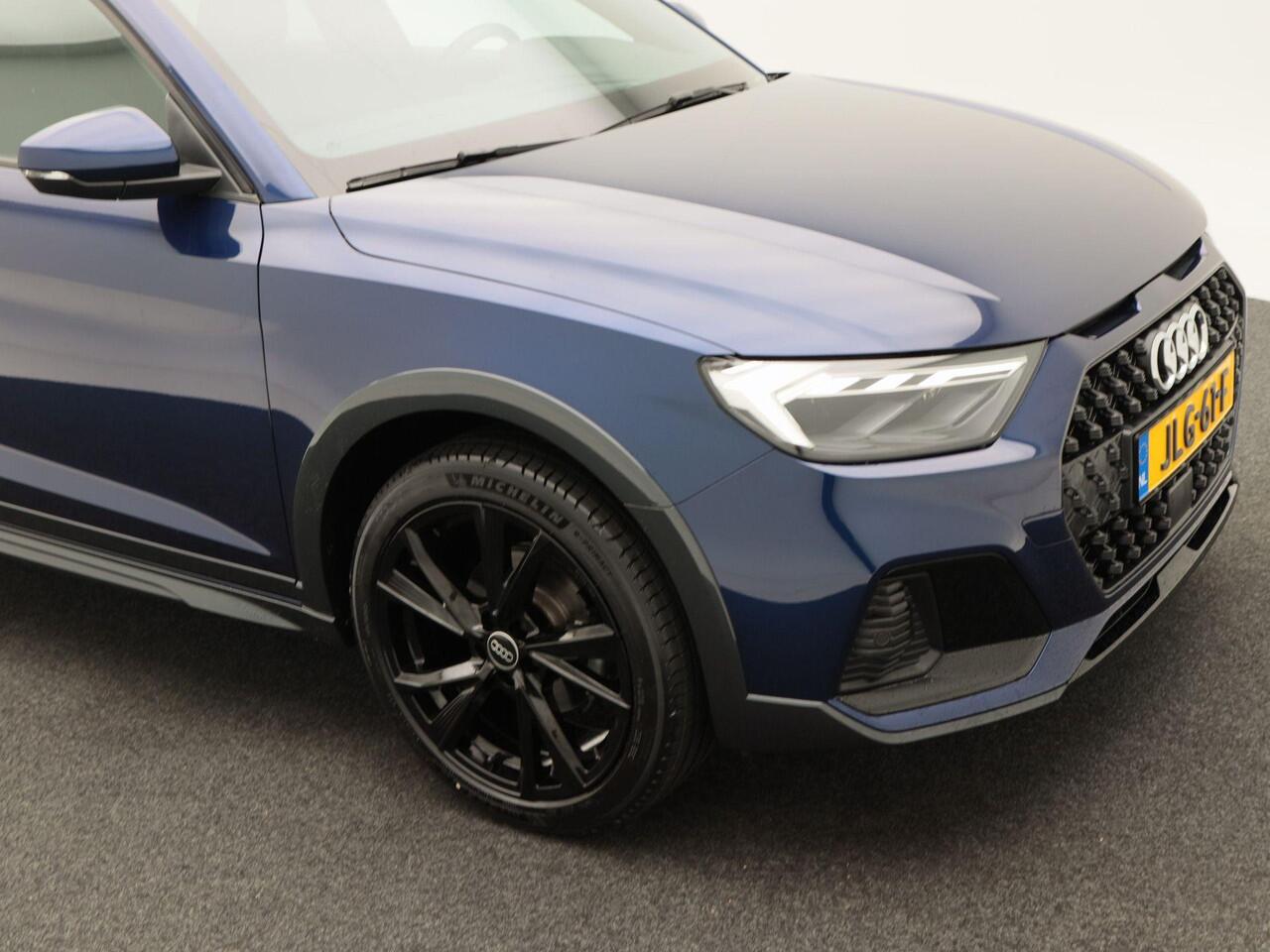 Audi A1 allstreet 30 TFSi 116 Pk Automaat | LED | CarPlay | Navigatiesysteem | Stoelverwarming | Parkeersensoren | Digitaal Dashboard | 7.611 Km!!