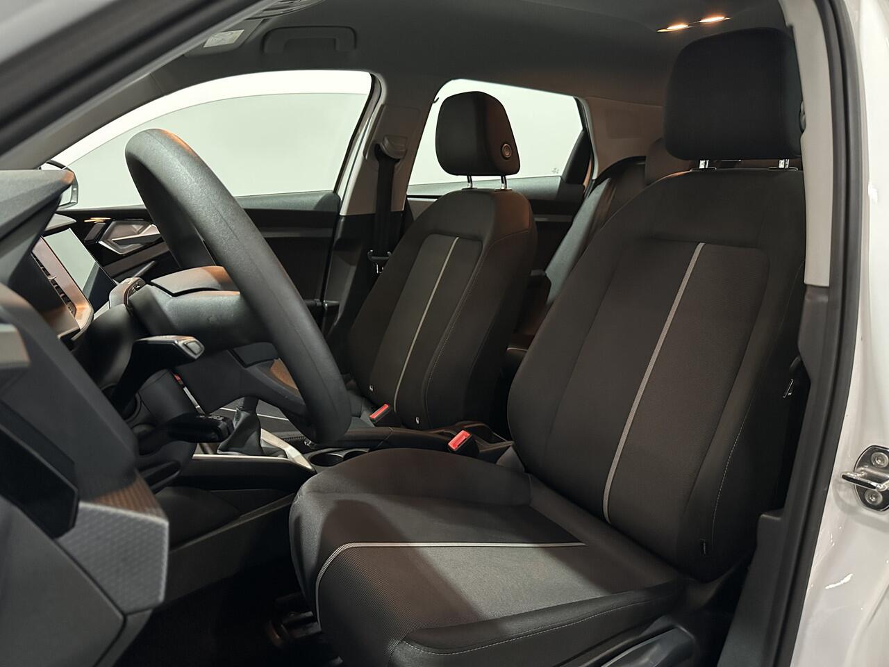 Audi A1 Sportback 25 TFSI - Carplay / Lane assist / Cruise / Parksens. achter