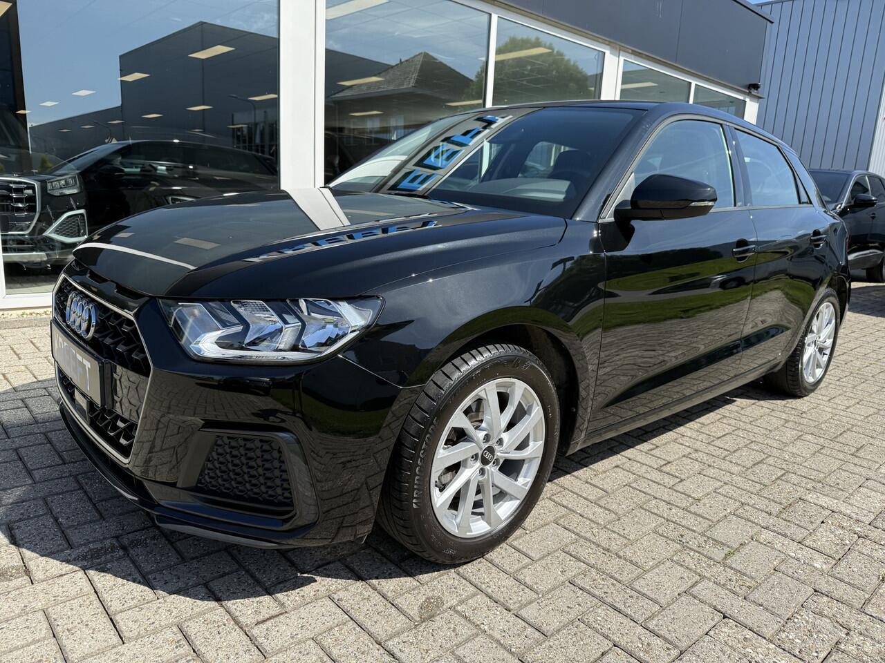 Audi A1 Sportback 30 TFSI SPORT App connect