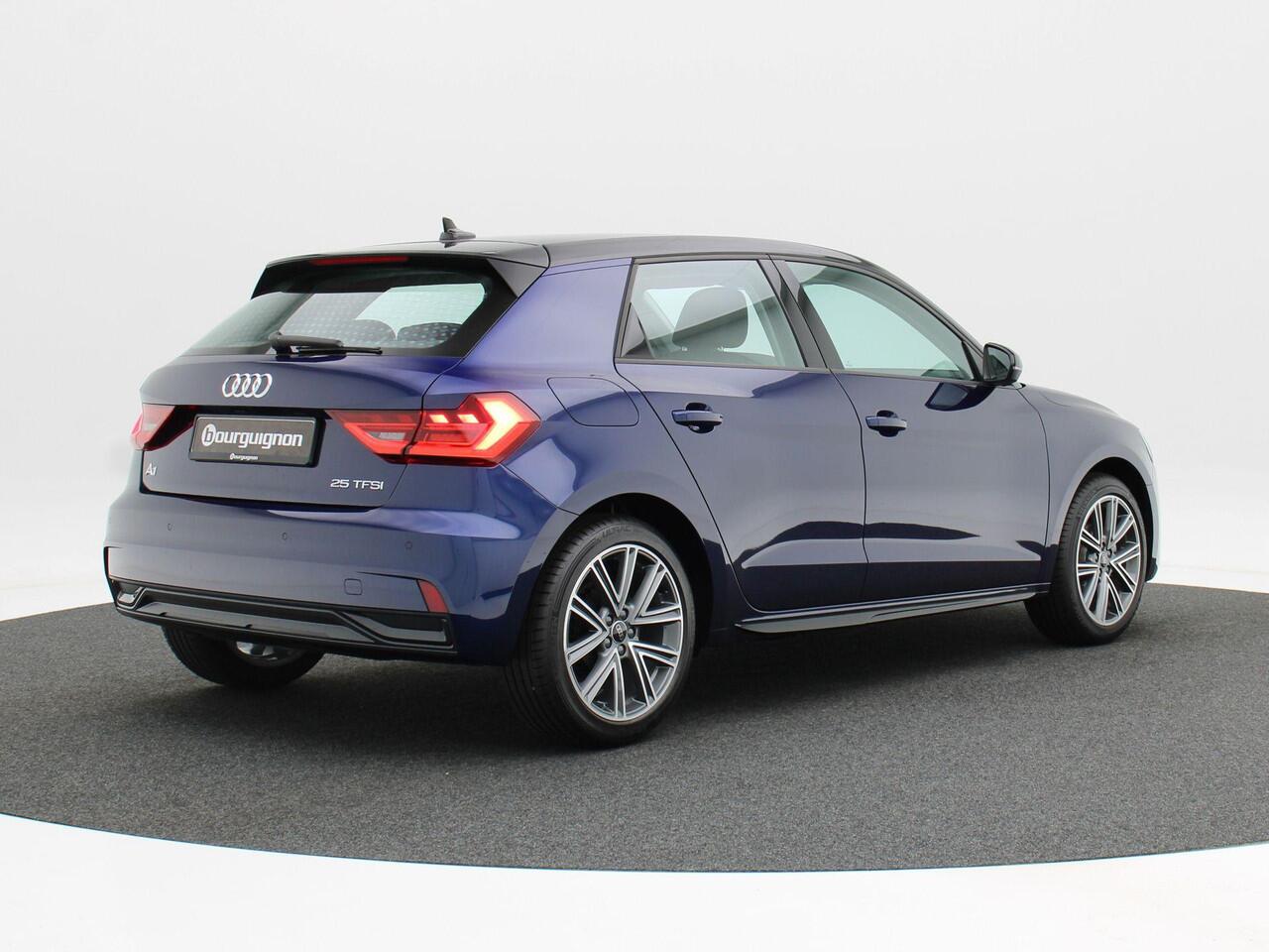 Audi A1 Sportback 25 TFSI | Advanced edition | | Automaat | Contrast dak | Parkeerhulp plus | 17 inch |