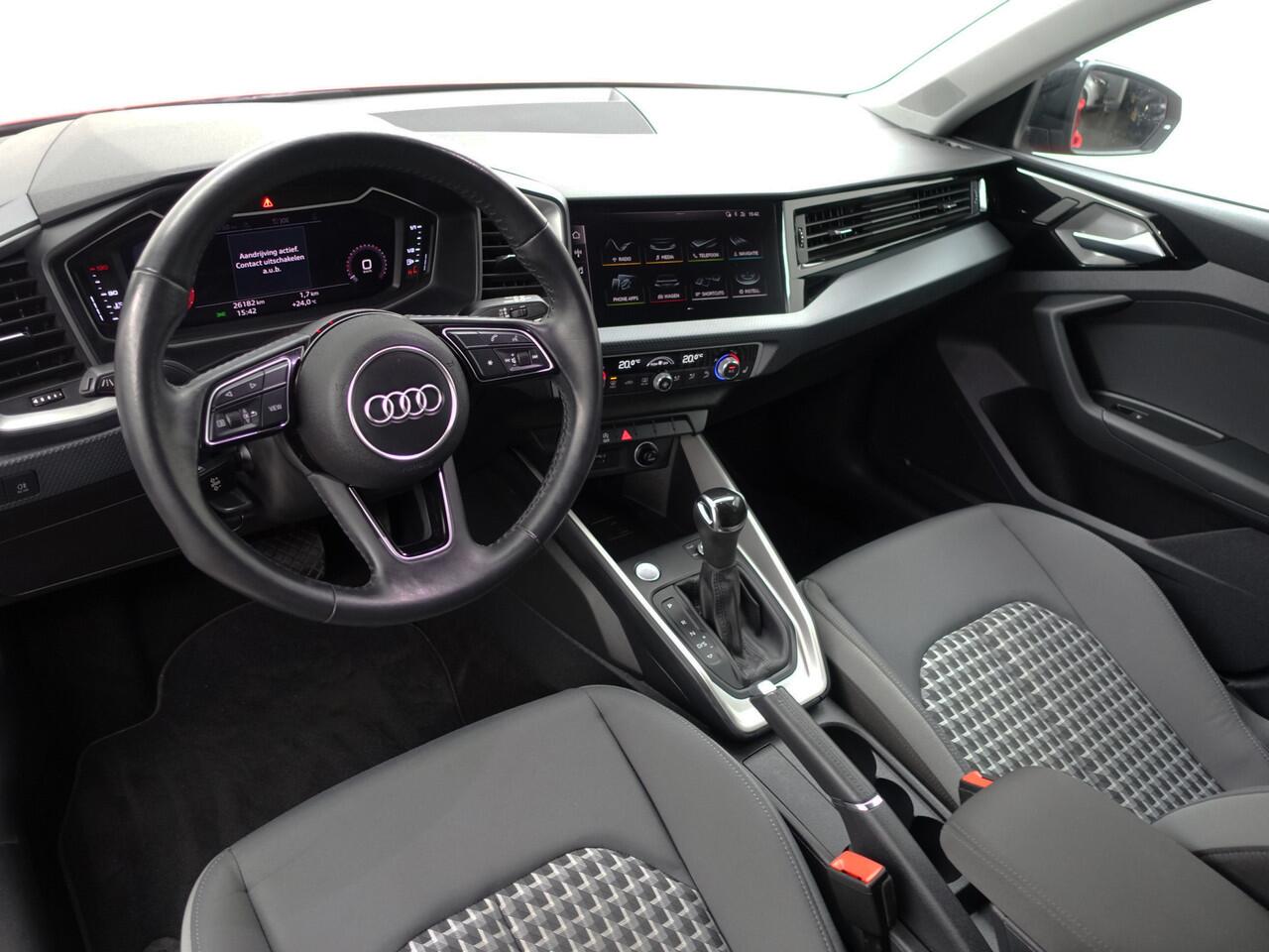 Audi A1 Citycarver 30 TFSI S Line Aut- Two Tone, Xenon Led, CarPlay, Virtual Cockpit, Keyless, Stoelverwarming