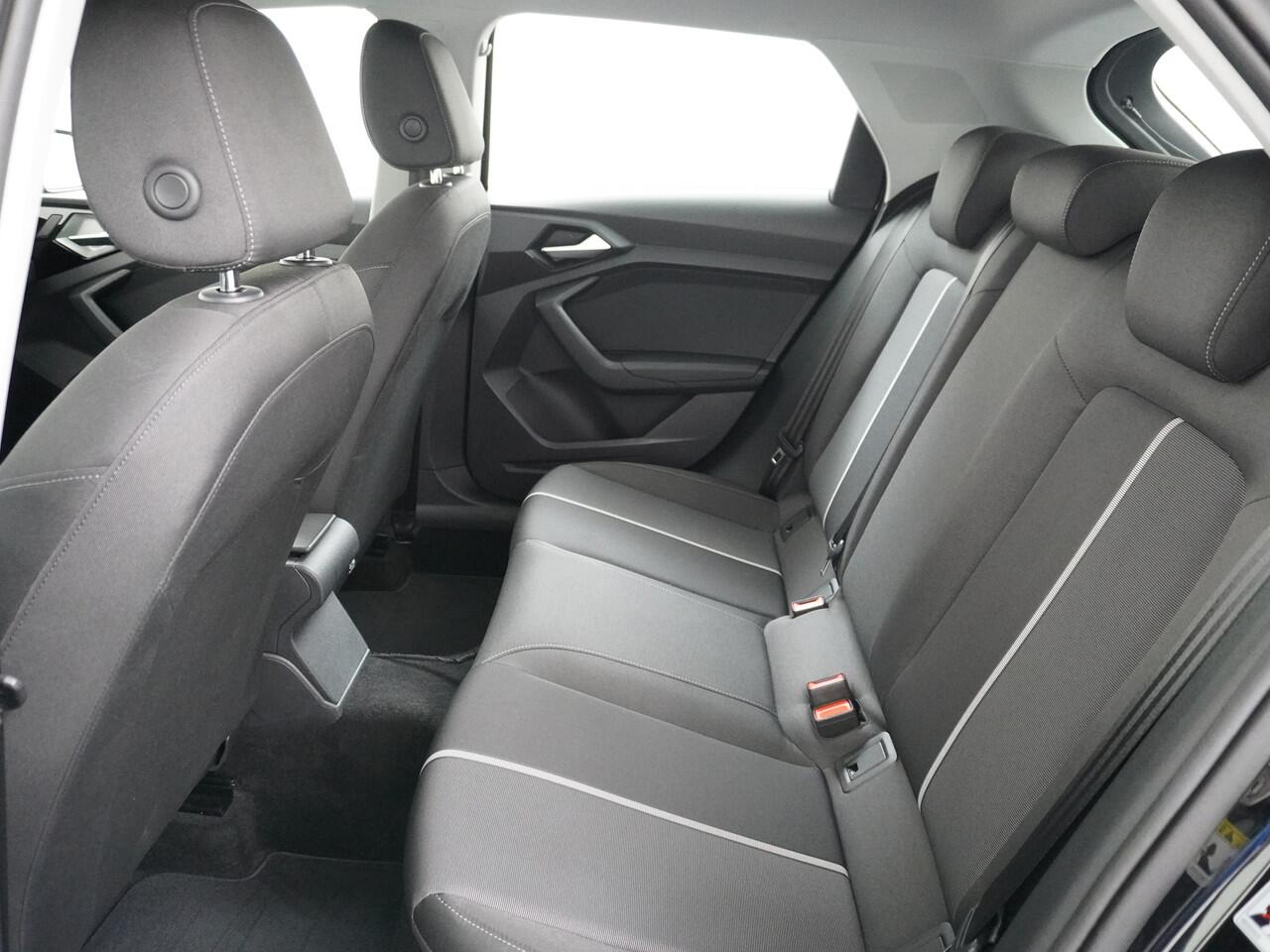 Audi A1 Sportback 30TFSI 116PK Virtual Cockpit Apple Carplay Android Auto Navi Airco Cruise Control Pro Line Bluetooth Isofix Rijstrooksensor Origineel Nederlandse Auto