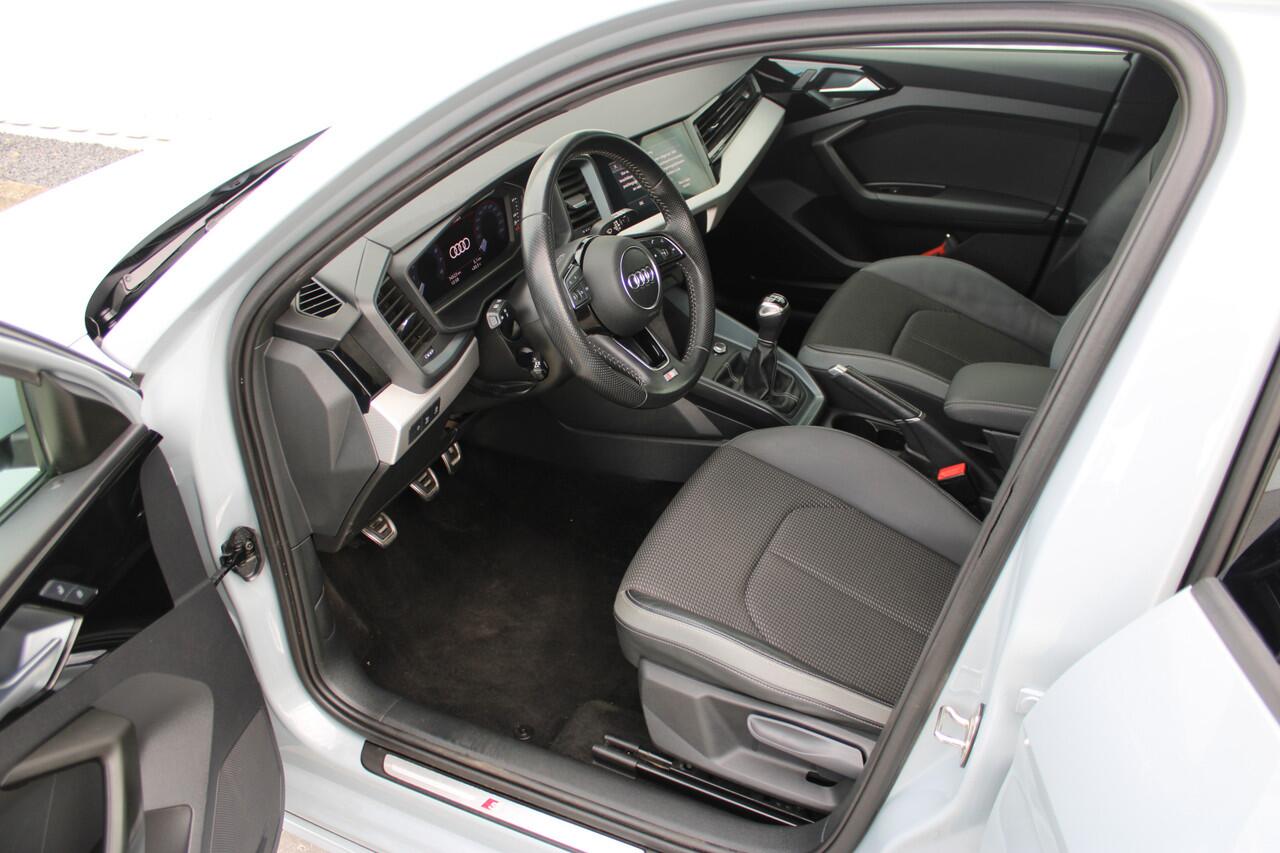 Audi A1 Sportback 30 TFSI Pro Line S | Incl. 12 maanden garantie | Cruise control | Apple Carplay | Virtueel dashboard | LED koplampen | Half lederen sportstoelen | 17'' lichtmetalen wielen |